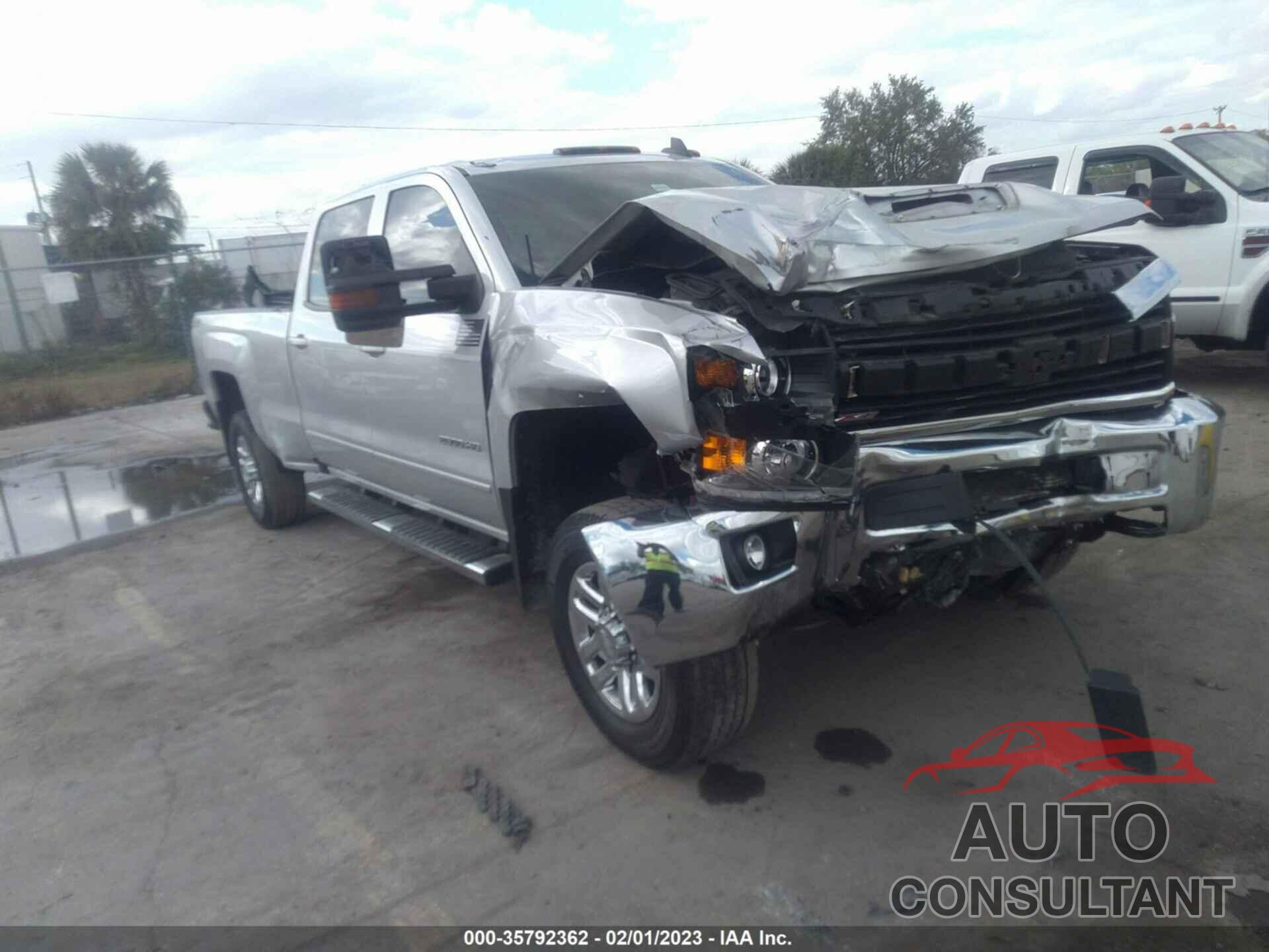 CHEVROLET SILVERADO 2500HD 2017 - 1GC1KVEY9HF140437