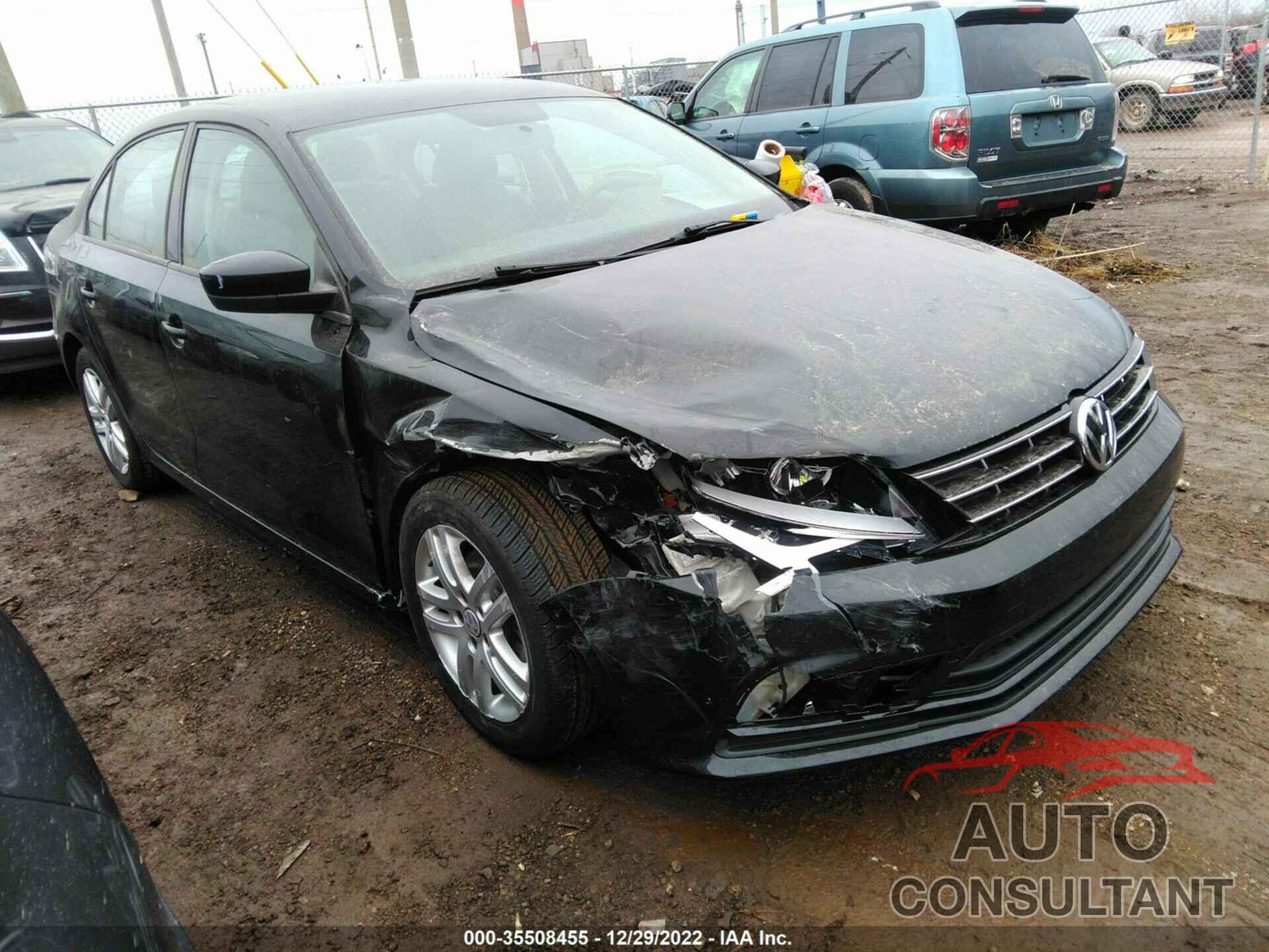 VOLKSWAGEN JETTA 2018 - 3VW2B7AJ3JM236611