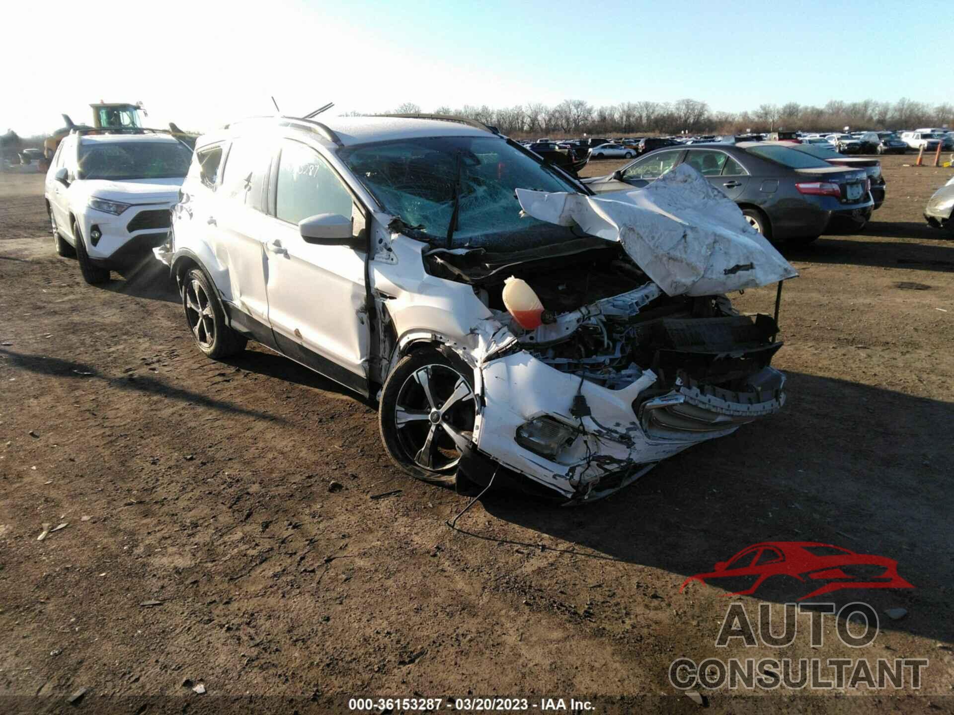 FORD ESCAPE 2018 - 1FMCU0HD4JUA96004