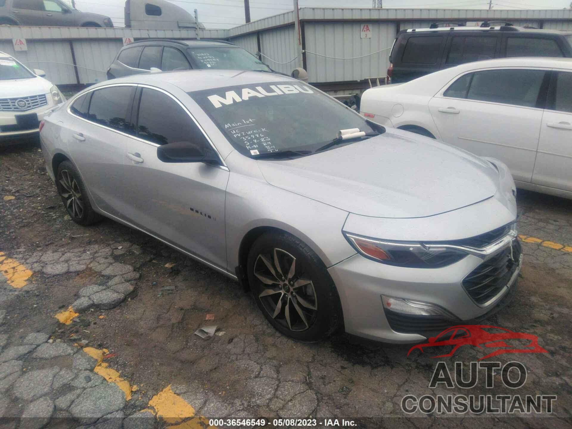 CHEVROLET MALIBU 2020 - 1G1ZG5STXLF057369