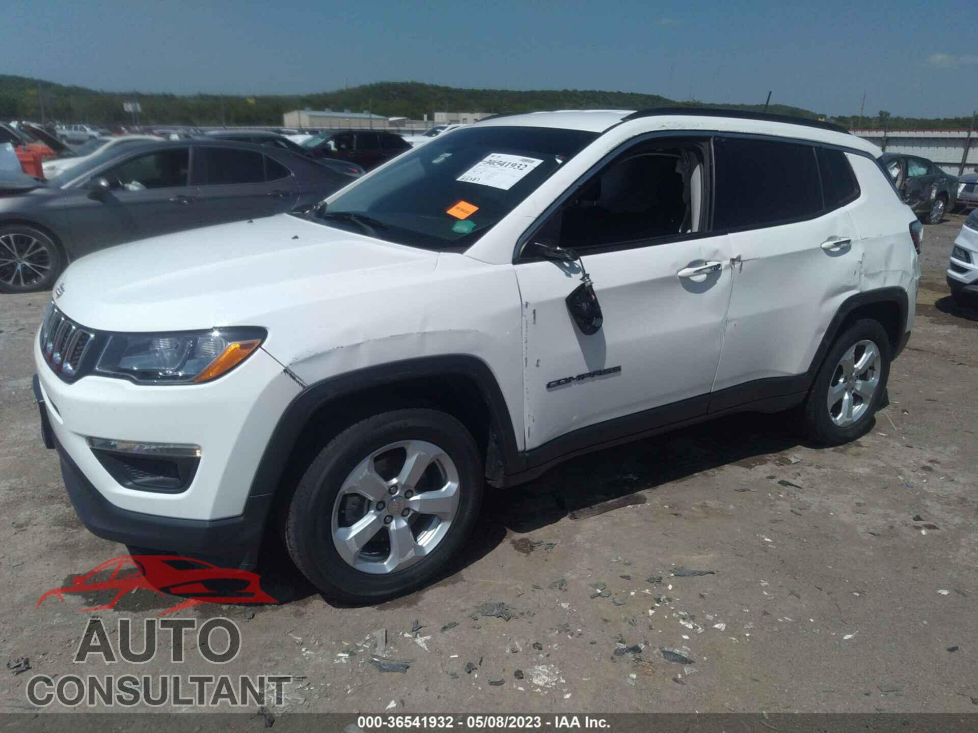 JEEP COMPASS 2017 - 3C4NJDBB2HT679700
