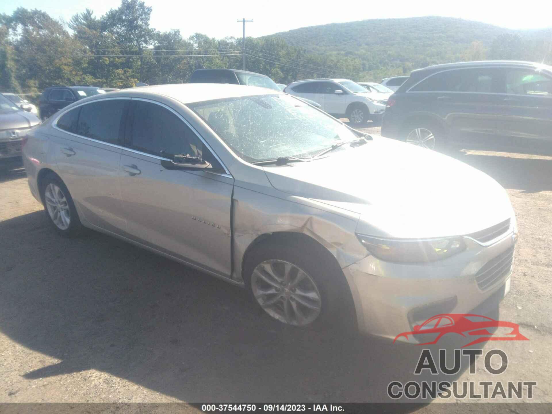 CHEVROLET MALIBU 2016 - 1G1ZE5ST4GF275397