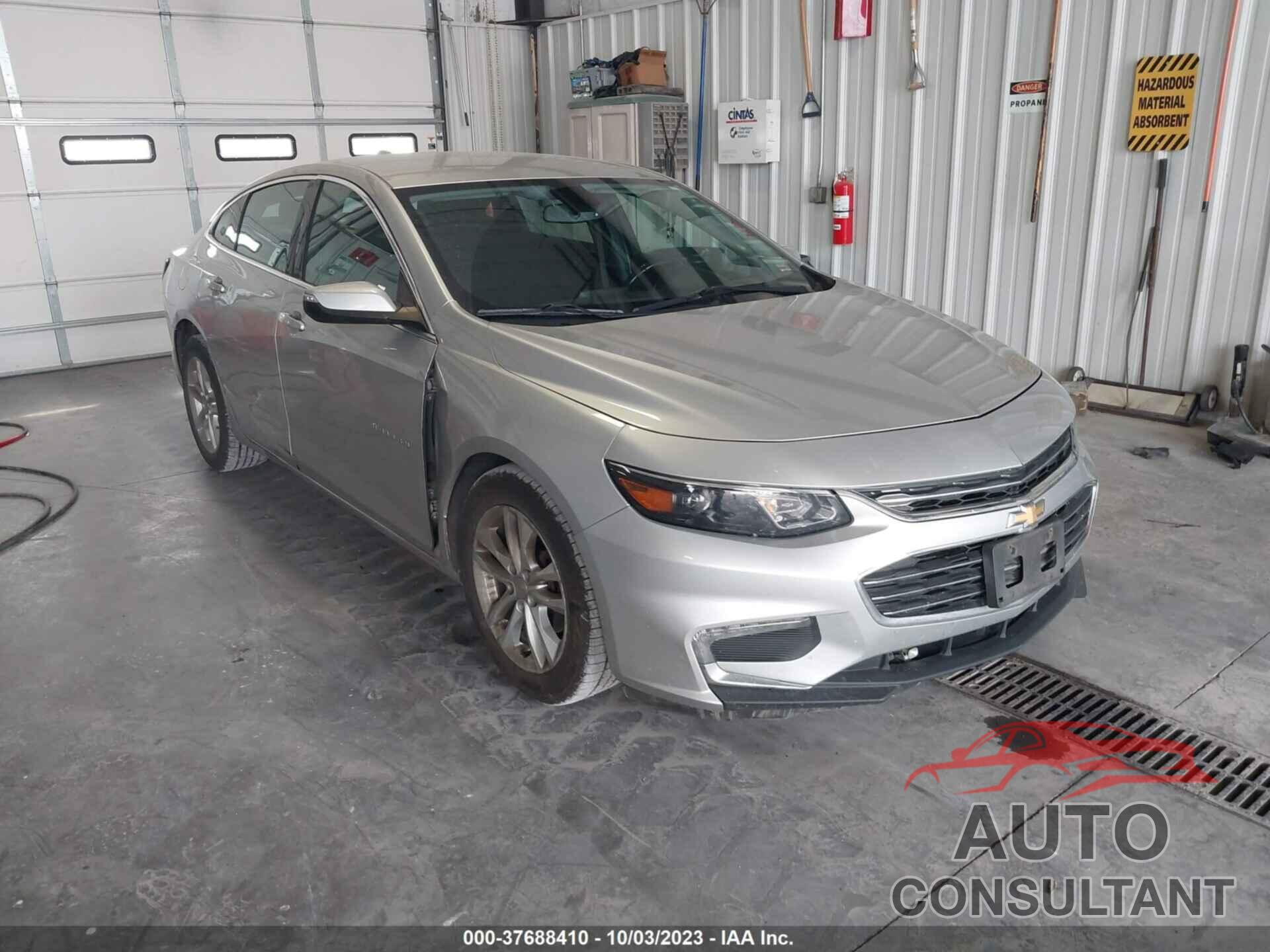 CHEVROLET MALIBU 2018 - 1G1ZD5ST3JF124934