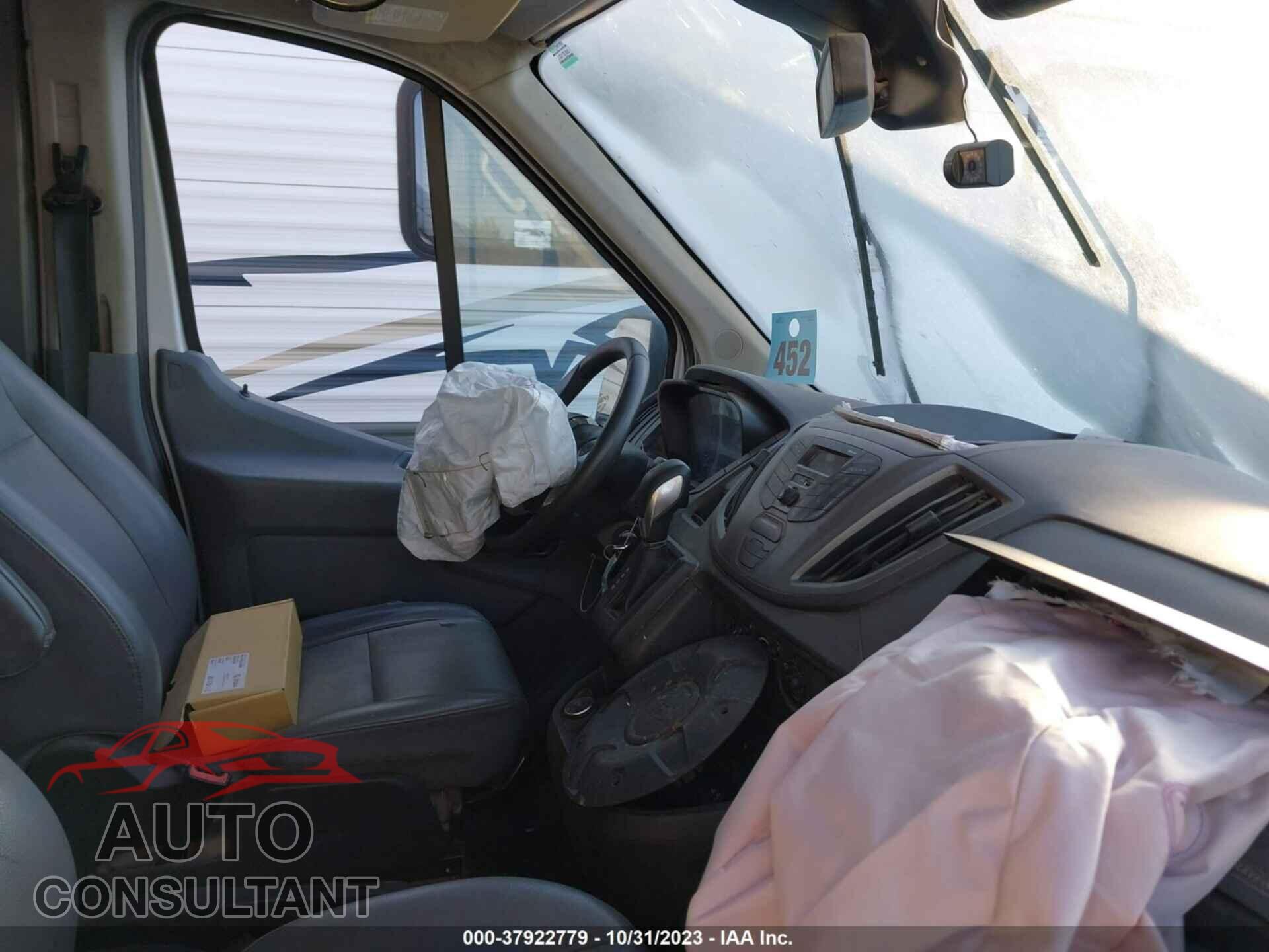 FORD TRANSIT 2019 - 1FTBW3XM4KKA27677