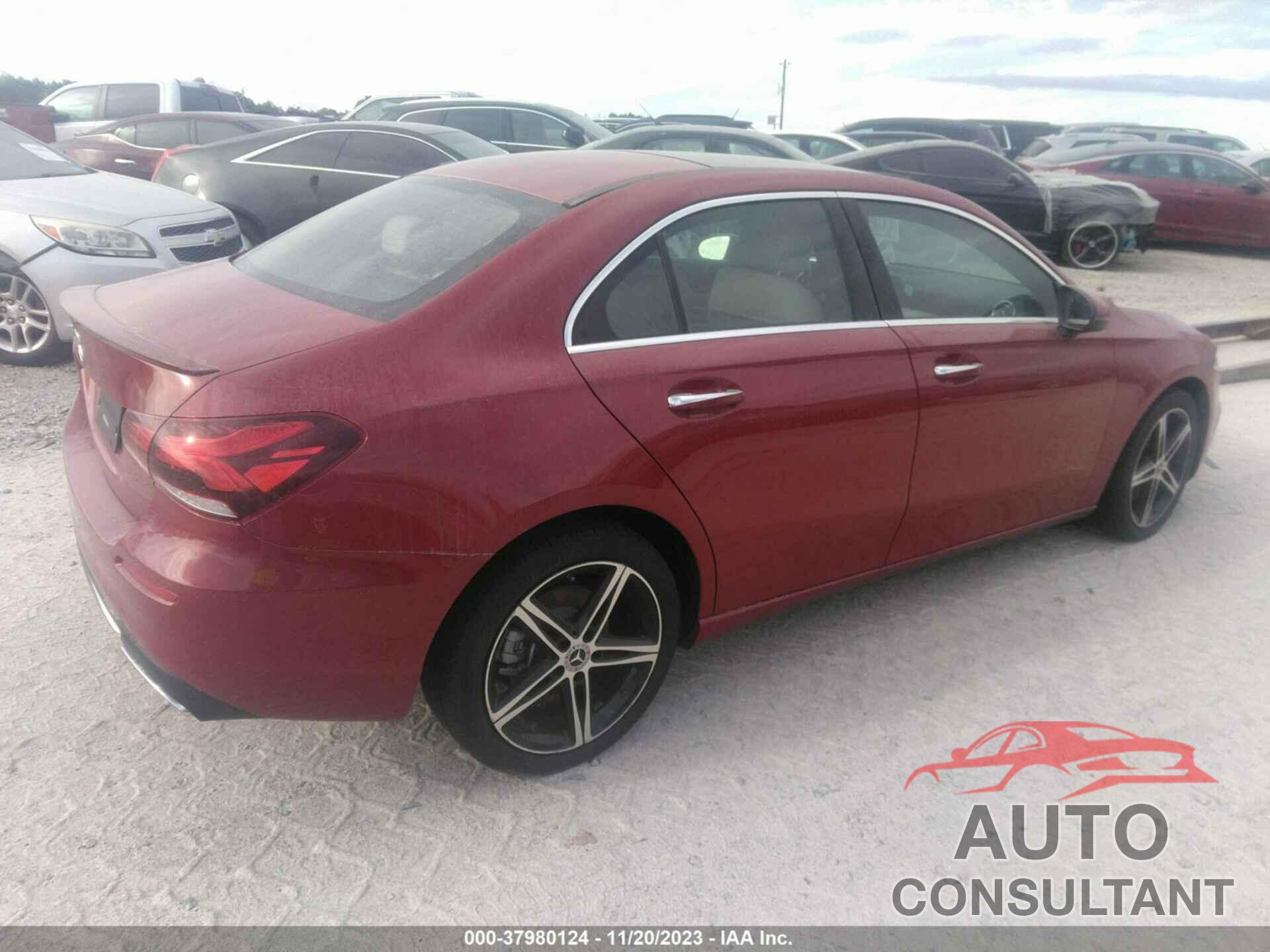 MERCEDES-BENZ A 2021 - W1K3G4EB7MJ311733