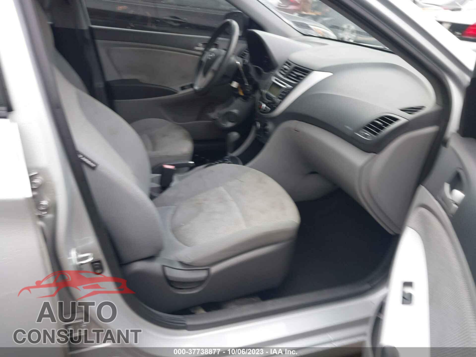 HYUNDAI ACCENT 2012 - KMHCT4AE8CU197739