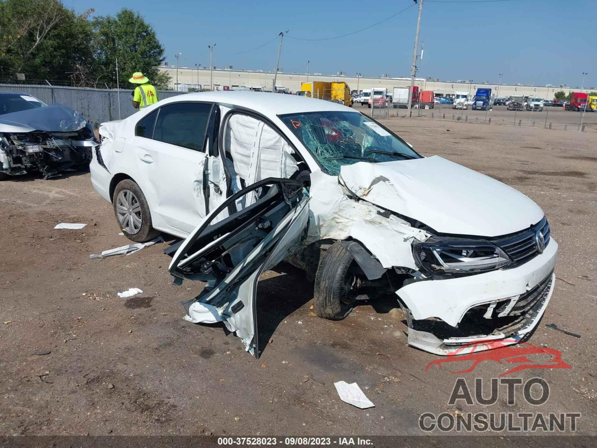 VOLKSWAGEN JETTA 2017 - 3VW2B7AJ8HM353000