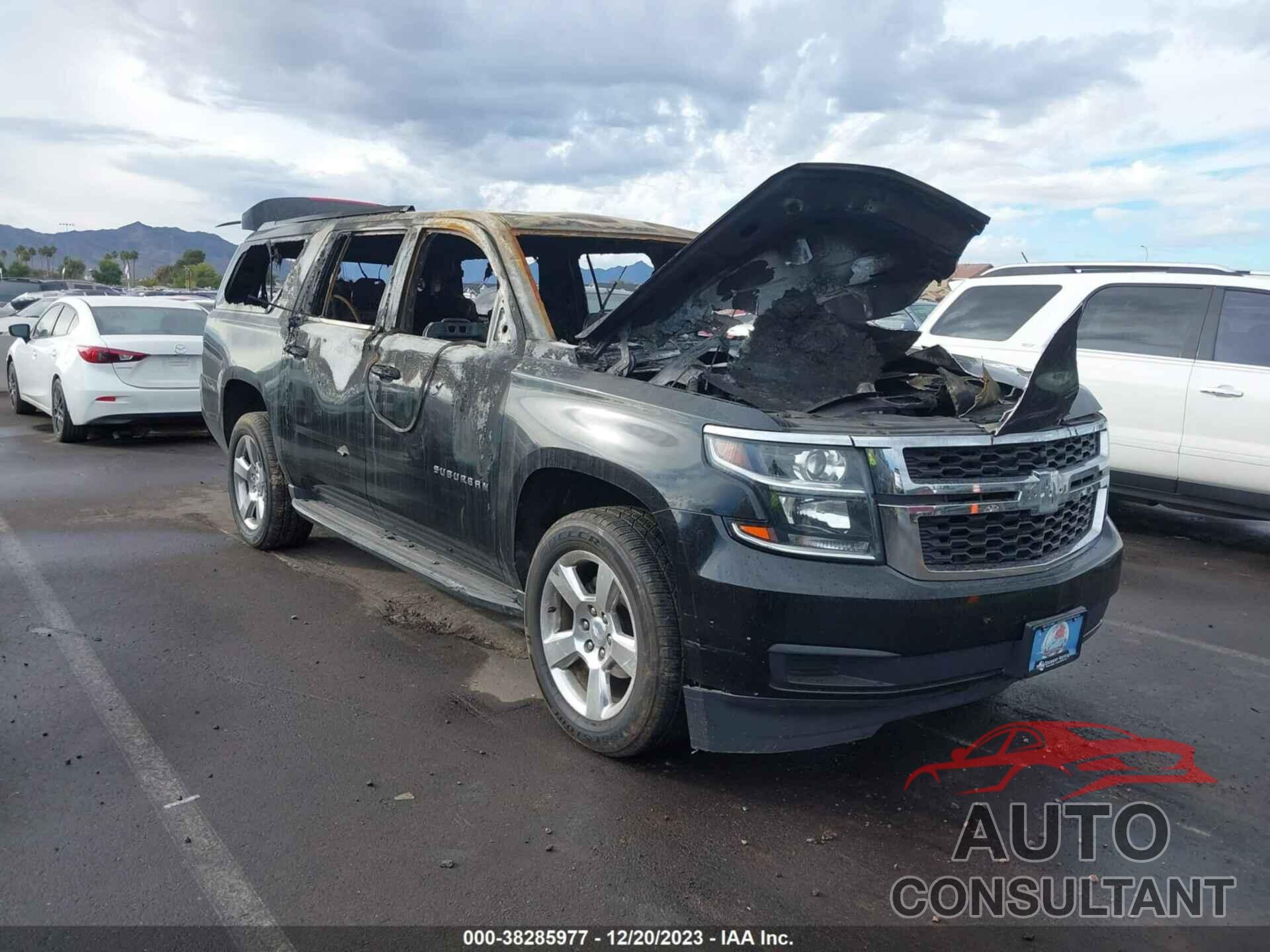 CHEVROLET SUBURBAN 2019 - 1GNSCHKC9KR230714