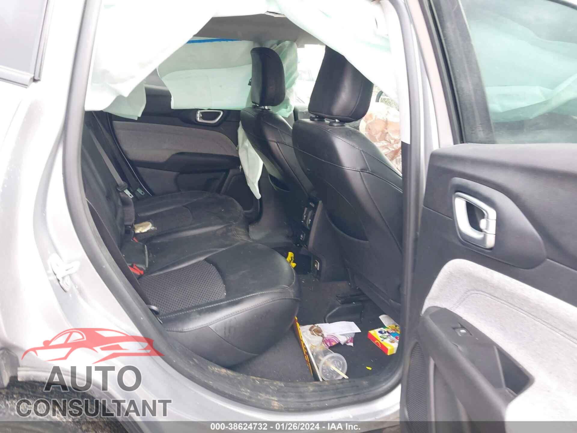 JEEP COMPASS 2022 - 3C4NJCBB1NT137719