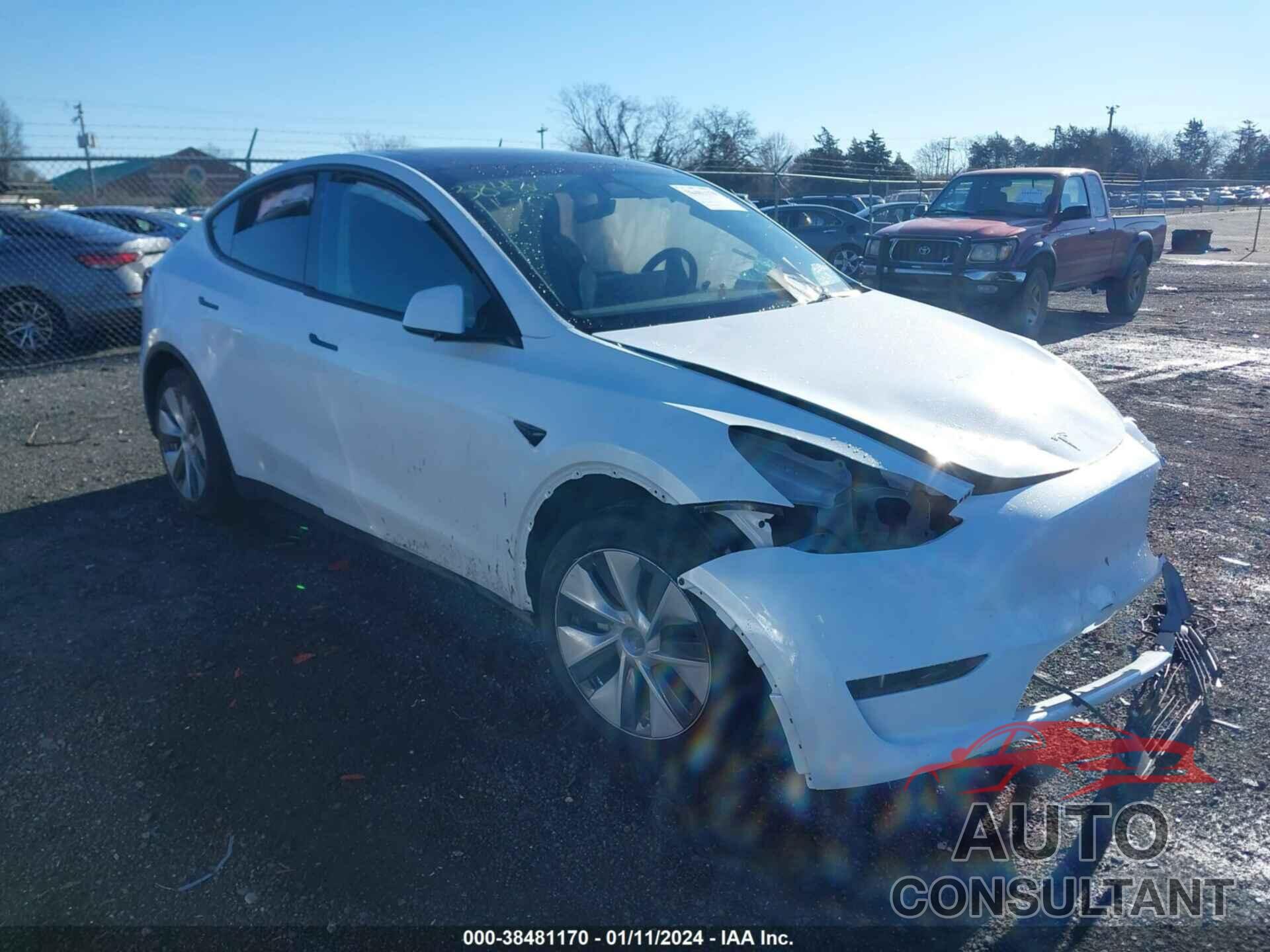 TESLA MODEL Y 2023 - 7SAYGDEE0PF600350