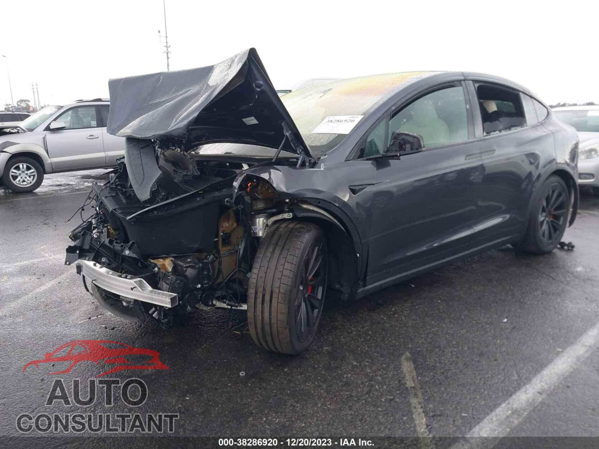 TESLA MODEL X 2023 - 7SAXCBE64PF408823