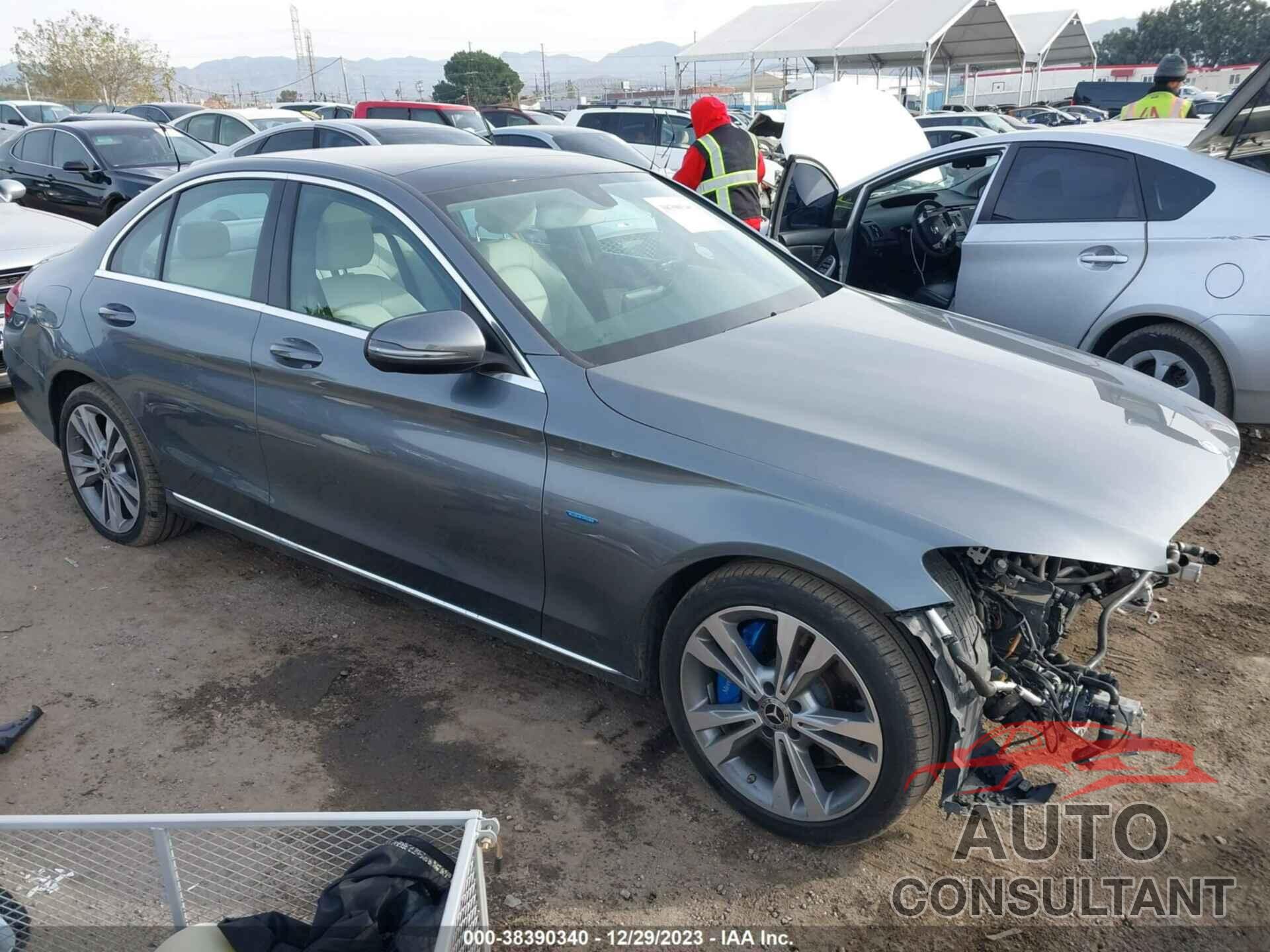 MERCEDES-BENZ C 350E 2017 - 55SWF4HB2HU219141