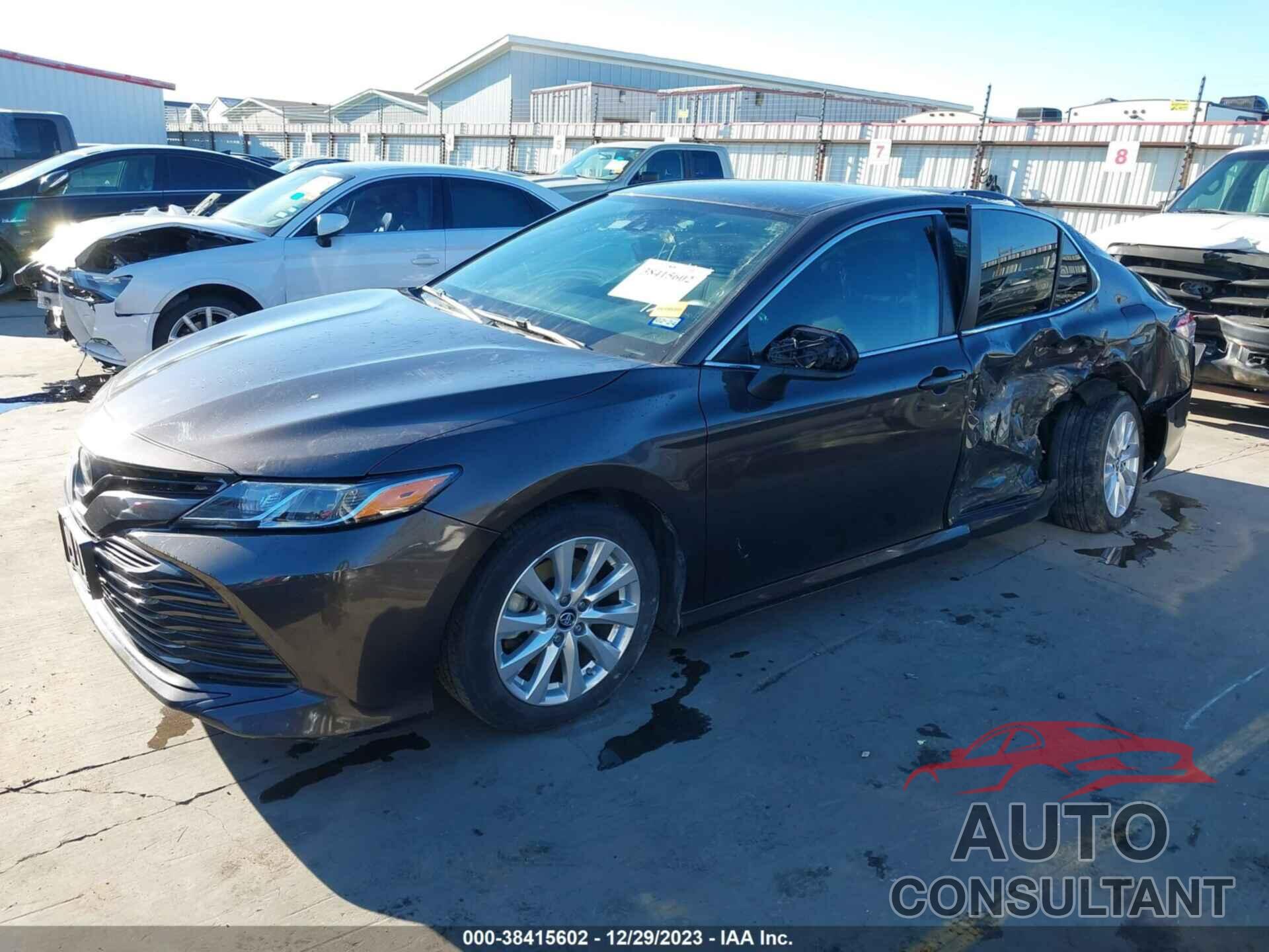 TOYOTA CAMRY 2019 - 4T1B11HK9KU204000