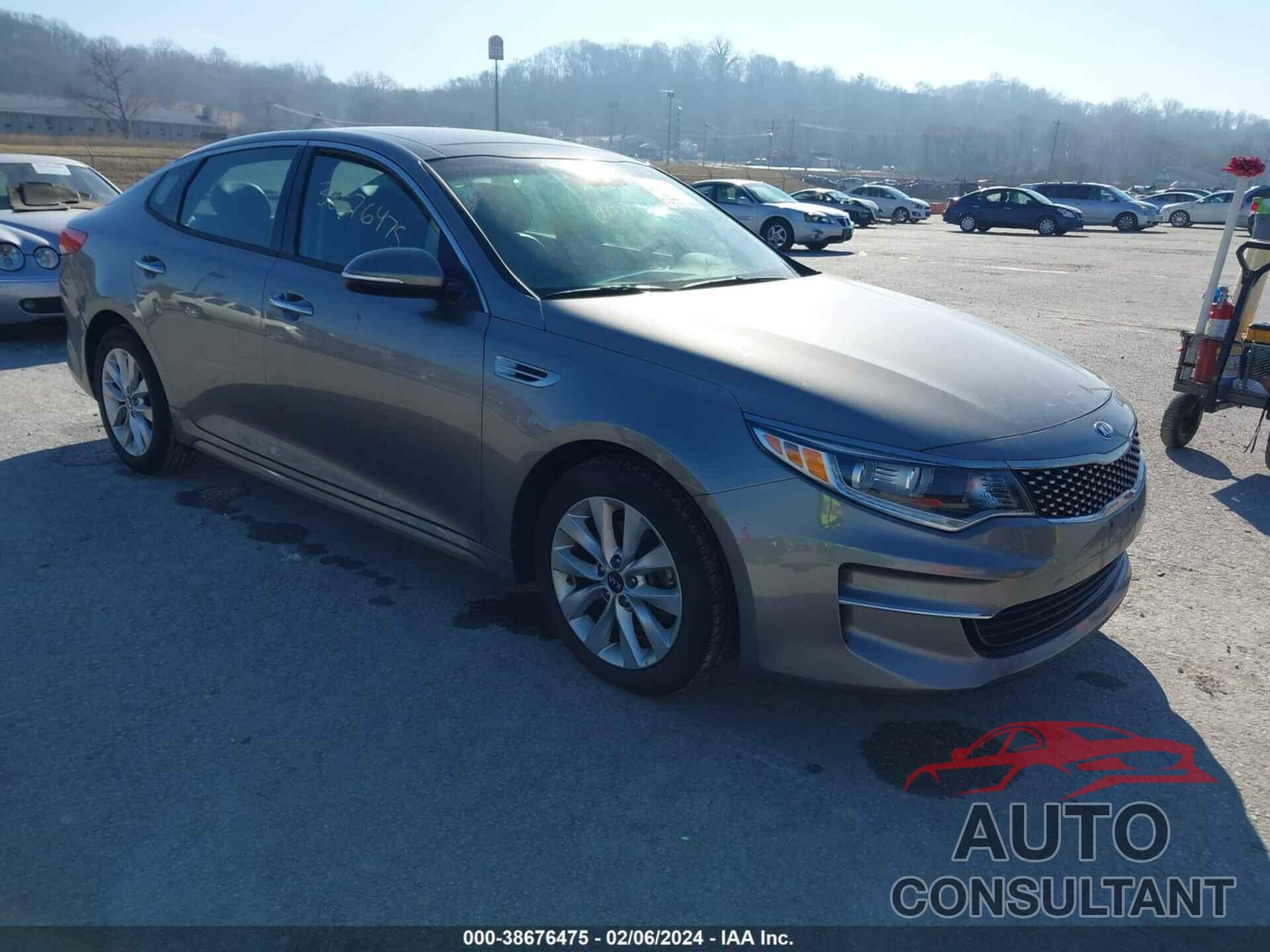 KIA OPTIMA 2018 - 5XXGU4L35JG259440
