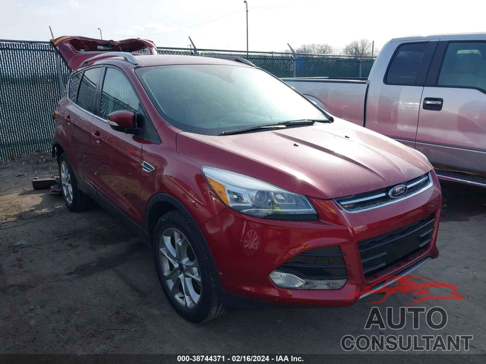 FORD ESCAPE 2016 - 1FMCU9JX3GUC77547