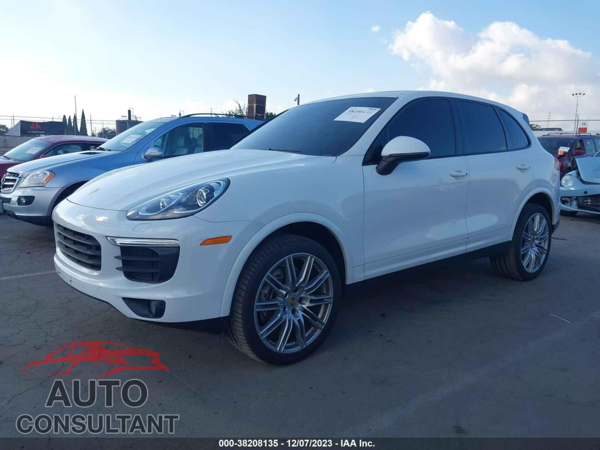 PORSCHE CAYENNE 2018 - WP1AA2A27JKA03009