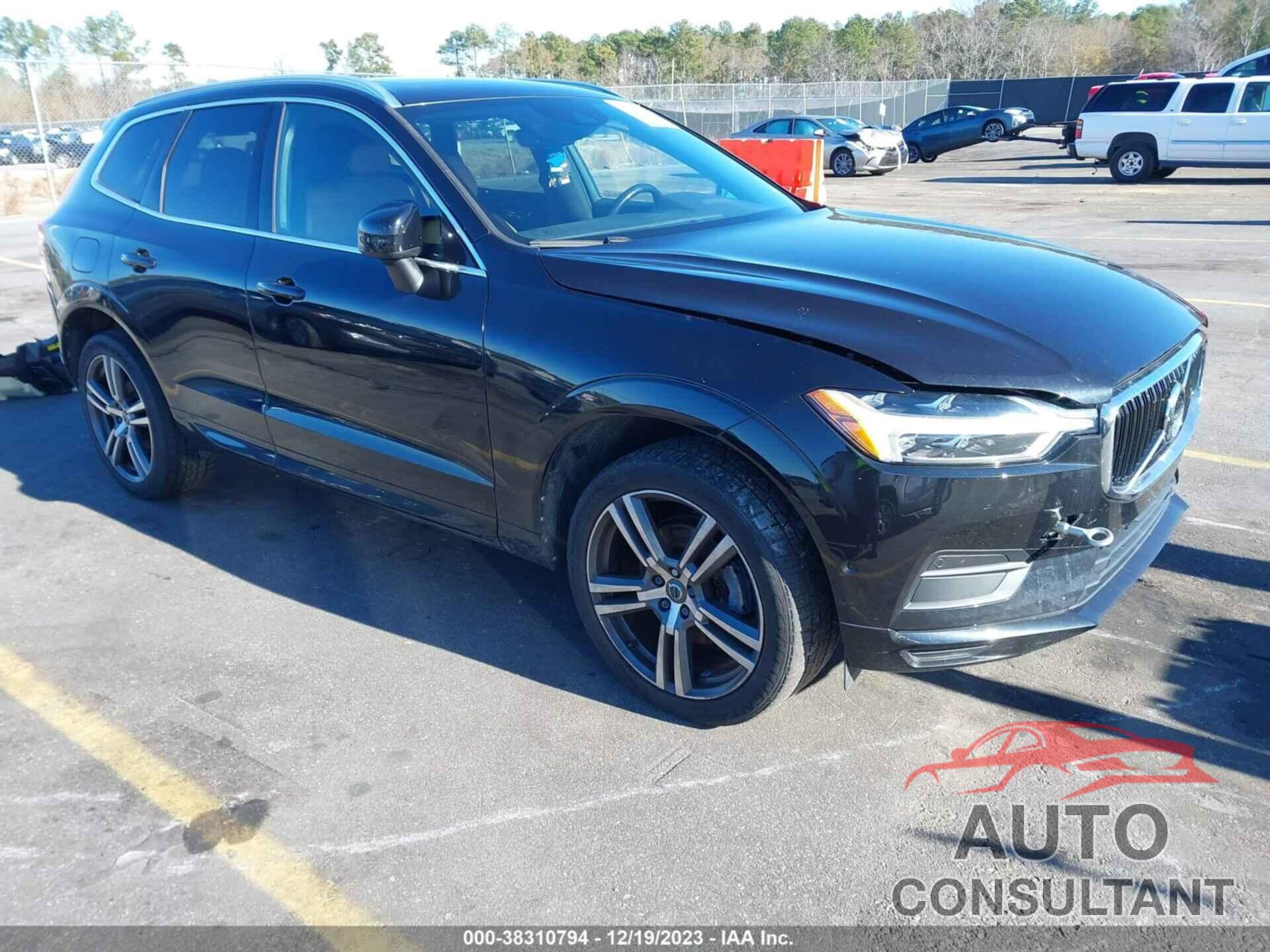 VOLVO XC60 2018 - YV4102RK2J1018349