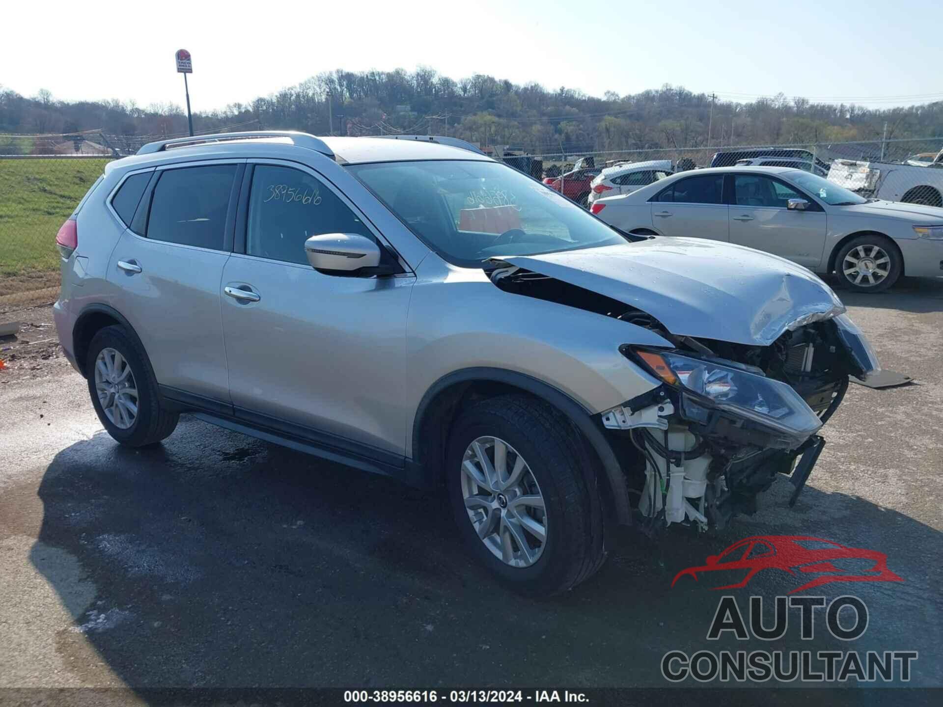 NISSAN ROGUE 2017 - KNMAT2MT0HP514977