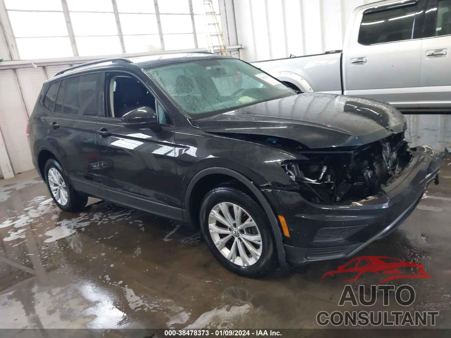 VOLKSWAGEN TIGUAN 2019 - 3VV1B7AX0KM086480