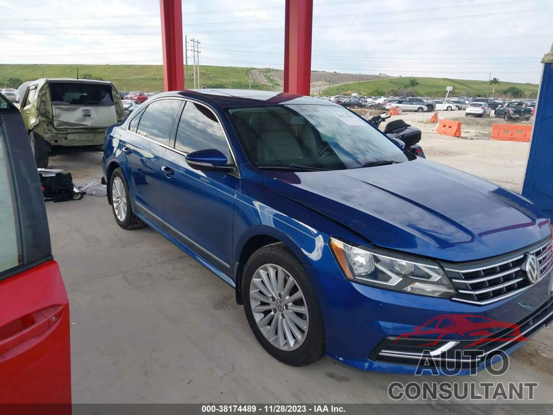 VOLKSWAGEN PASSAT 2017 - 1VWBT7A3XHC043429