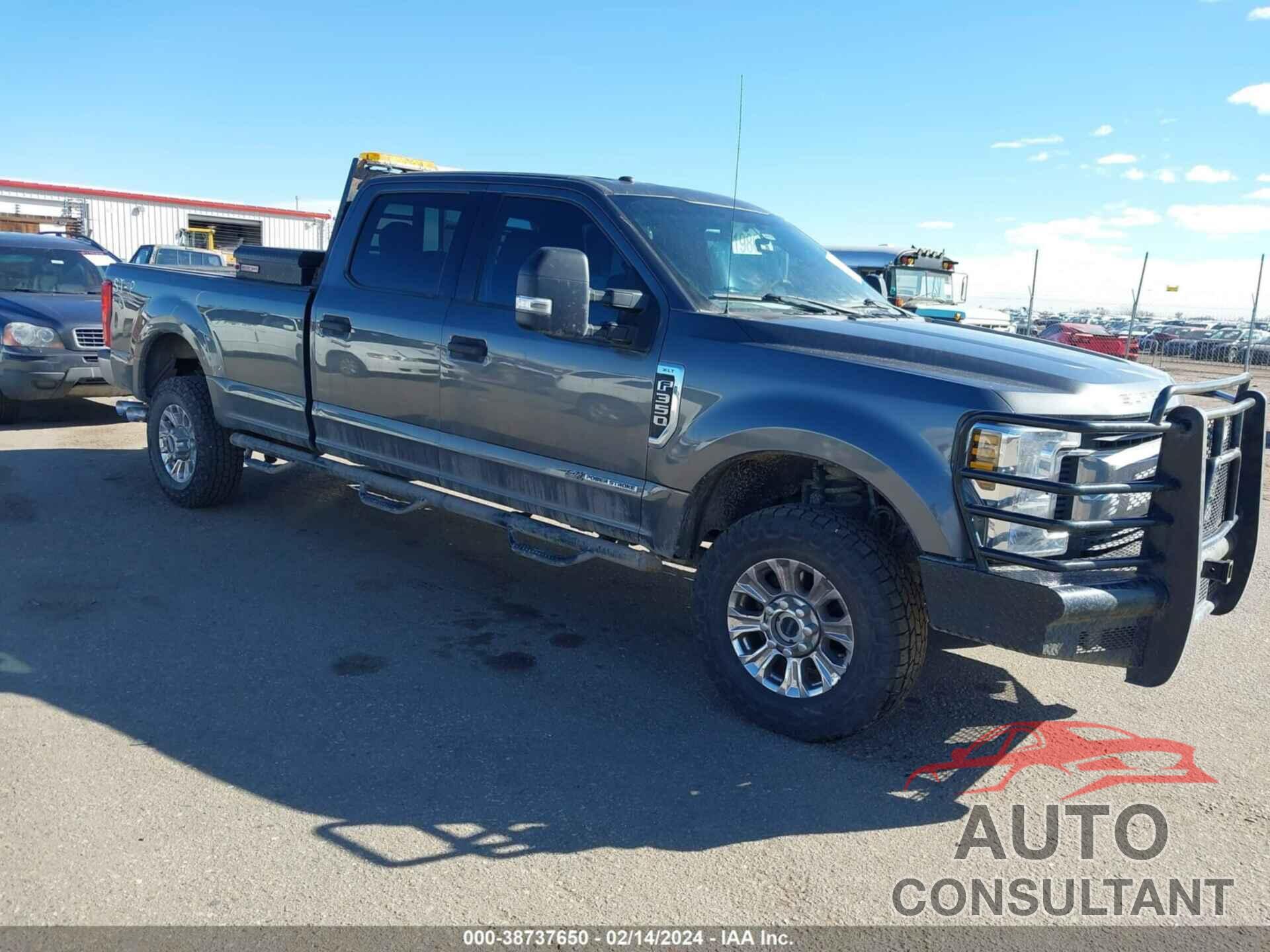 FORD F-350 2018 - 1FT8W3BT7JEC18287