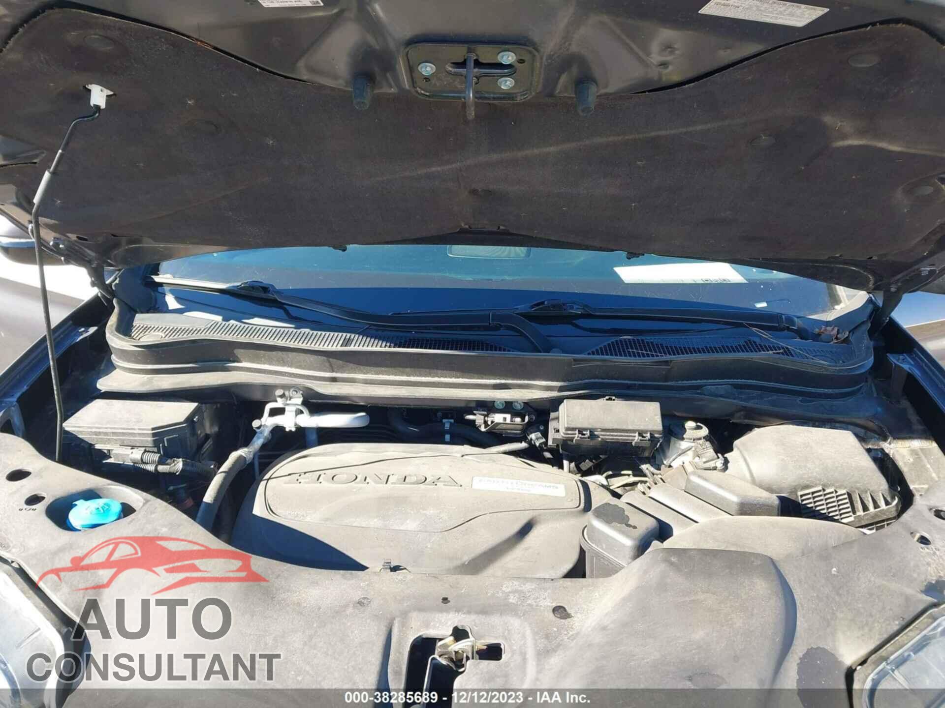 HONDA PILOT 2017 - 5FNYF6H08HB100837