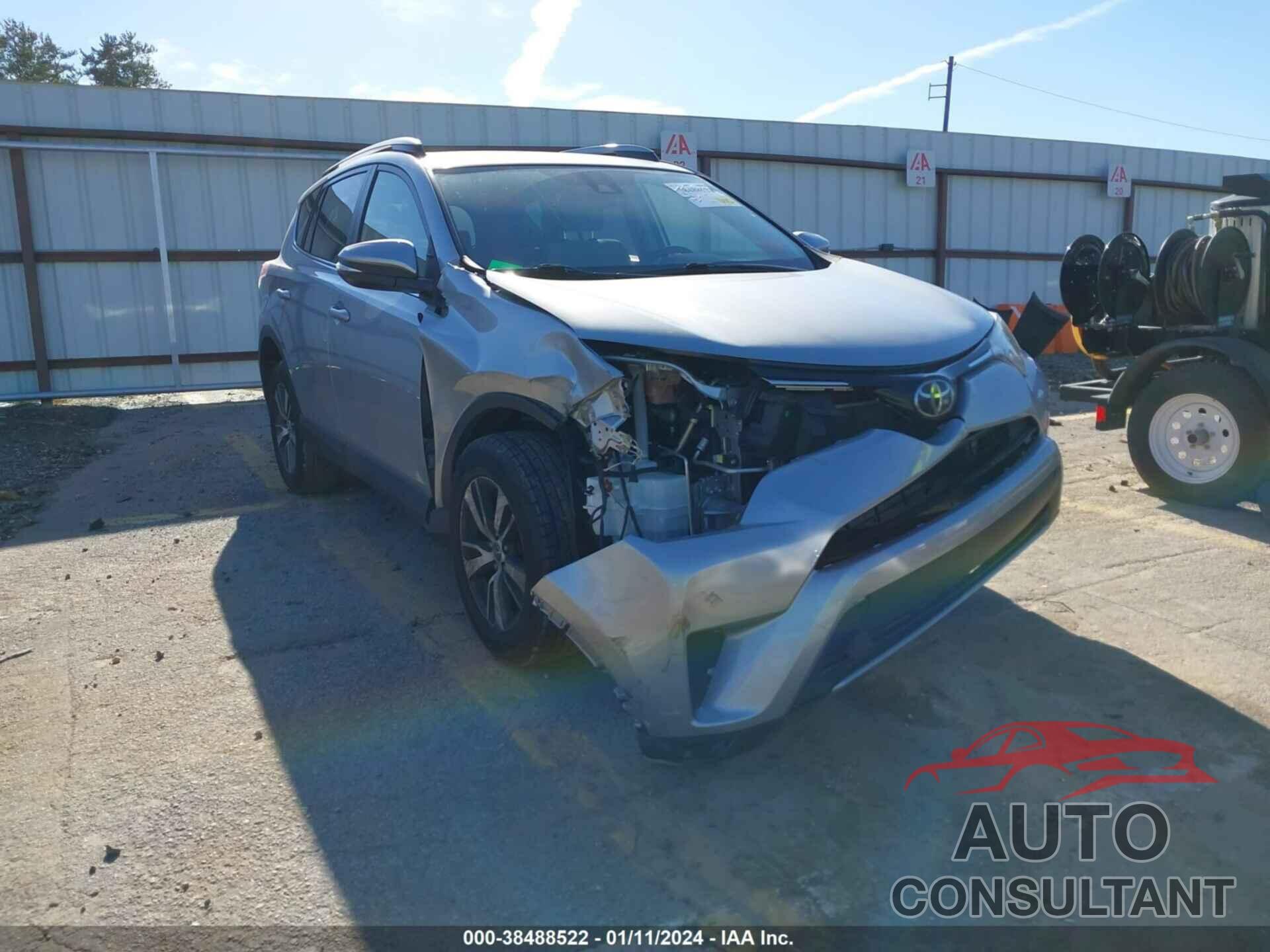 TOYOTA RAV4 2018 - JTMWFREV5JJ180220