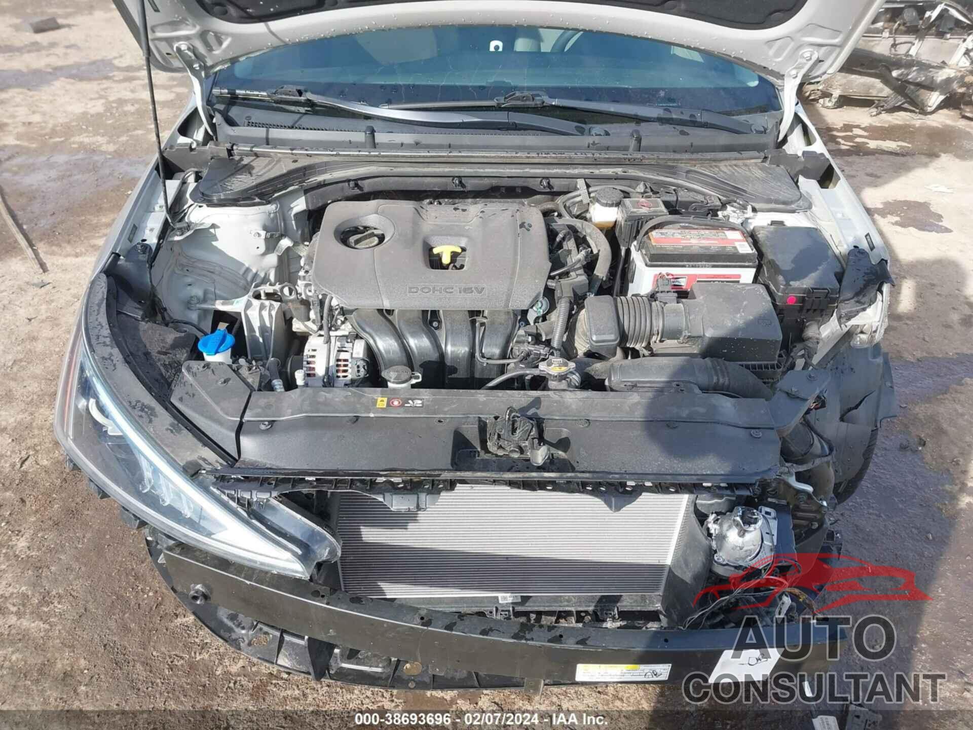 HYUNDAI ELANTRA 2020 - 5NPD84LF3LH573273