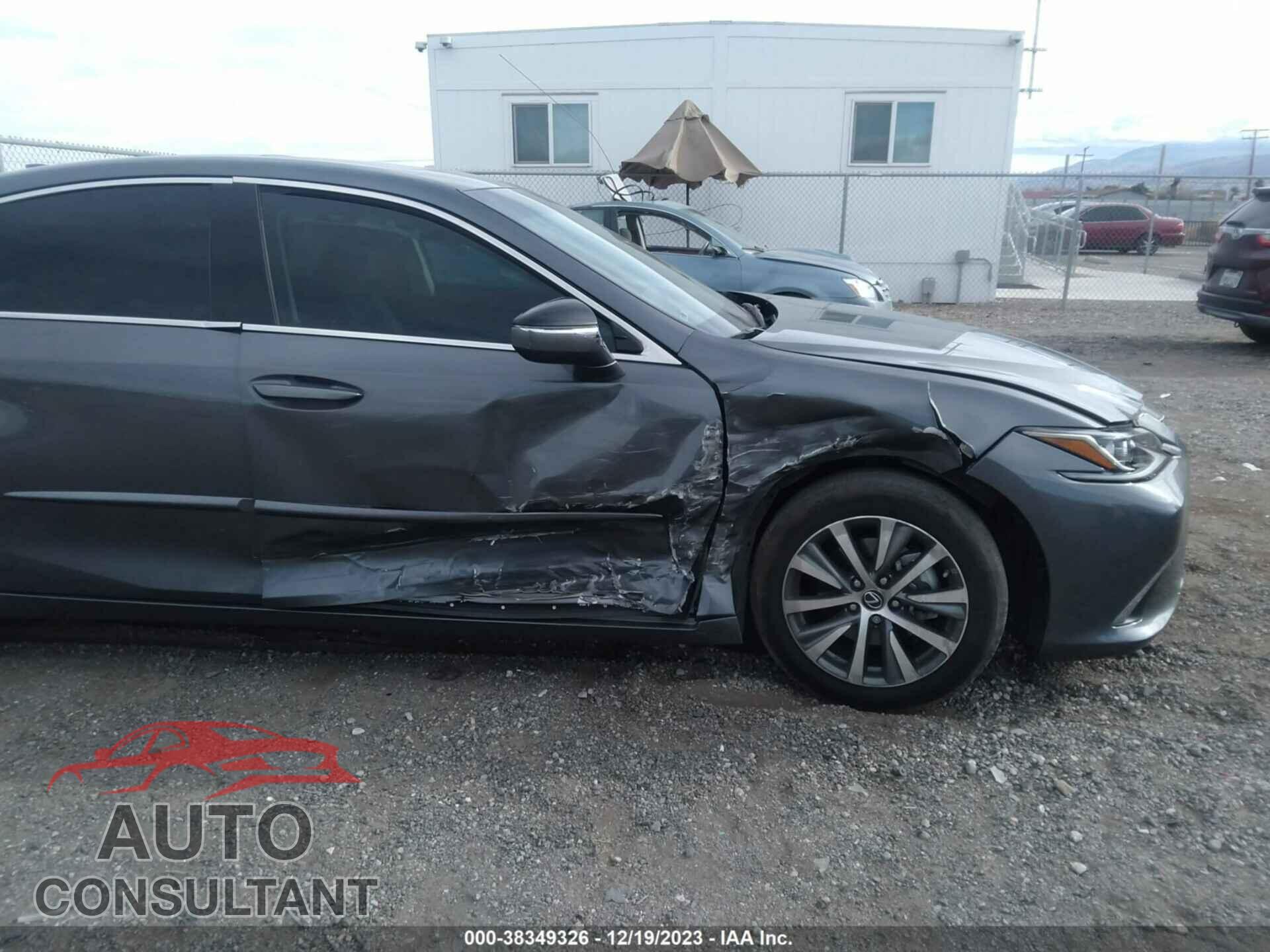 LEXUS ES 2020 - 58ACZ1B13LU068485