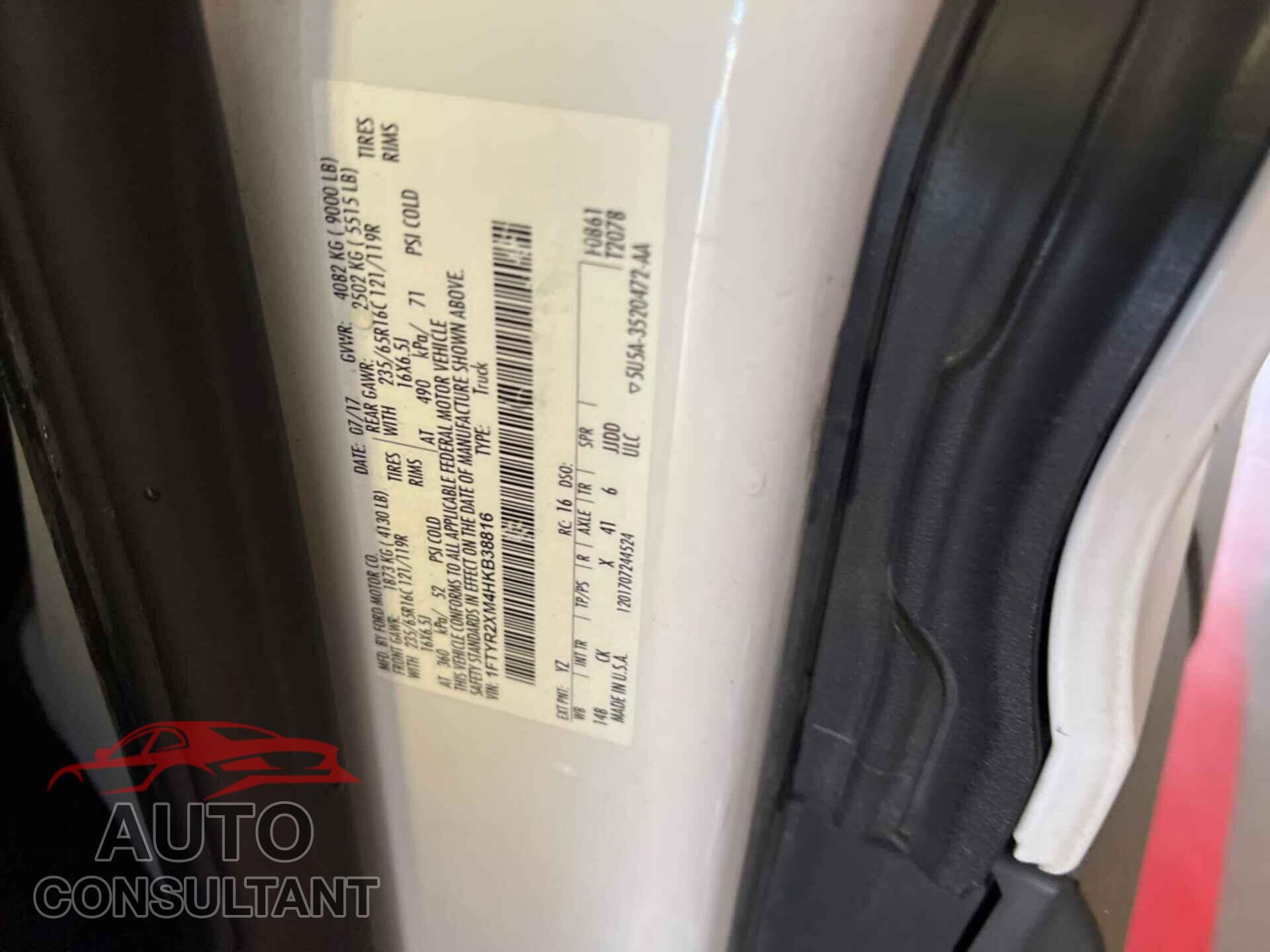 FORD TRANSIT 2017 - 1FTYR2XM4HKB38816