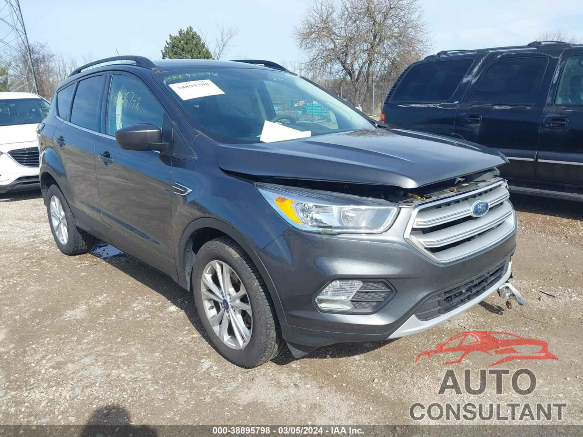 FORD ESCAPE 2018 - 1FMCU0GD2JUC85591