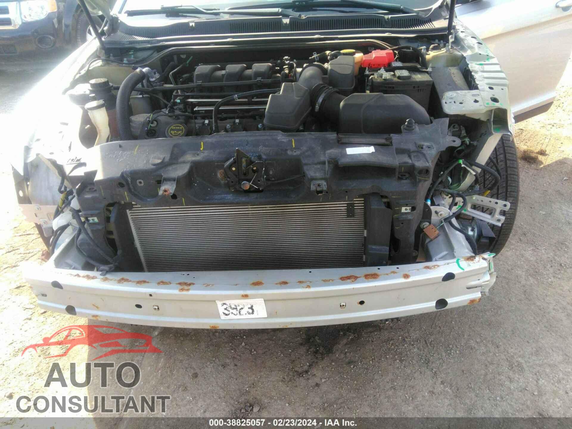 FORD TAURUS 2017 - 1FAHP2D84HG145254