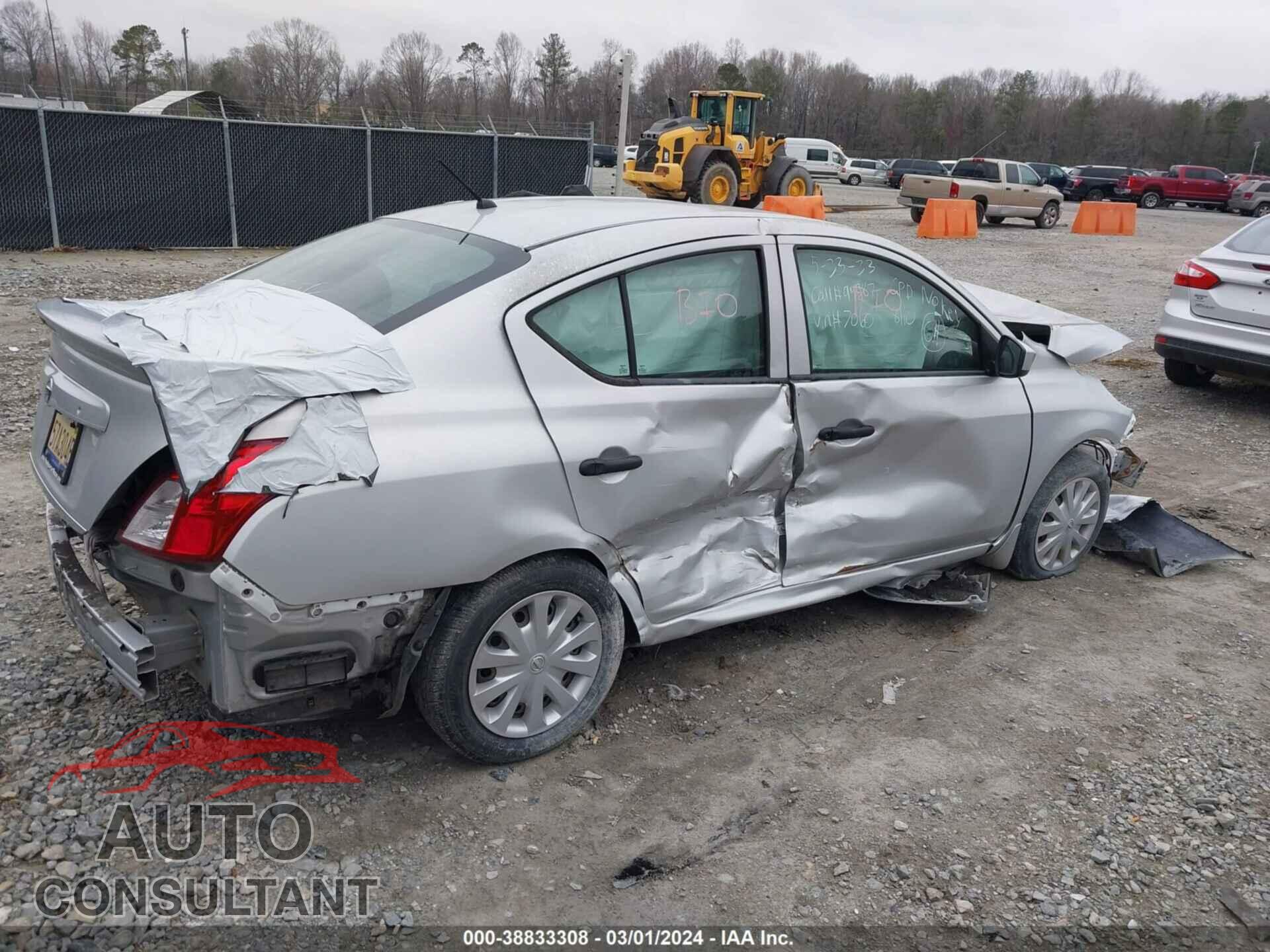 NISSAN VERSA 2017 - 3N1CN7AP3HL827060