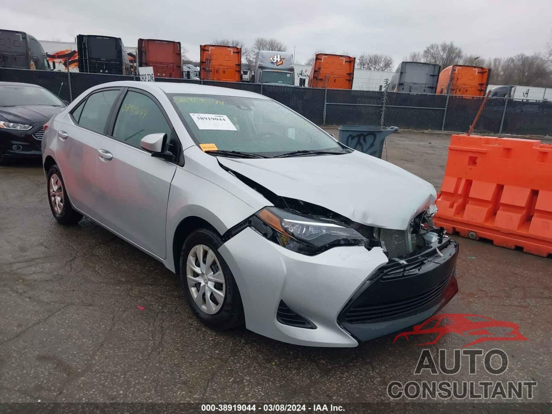 TOYOTA COROLLA 2019 - 2T1BURHE4KC205248