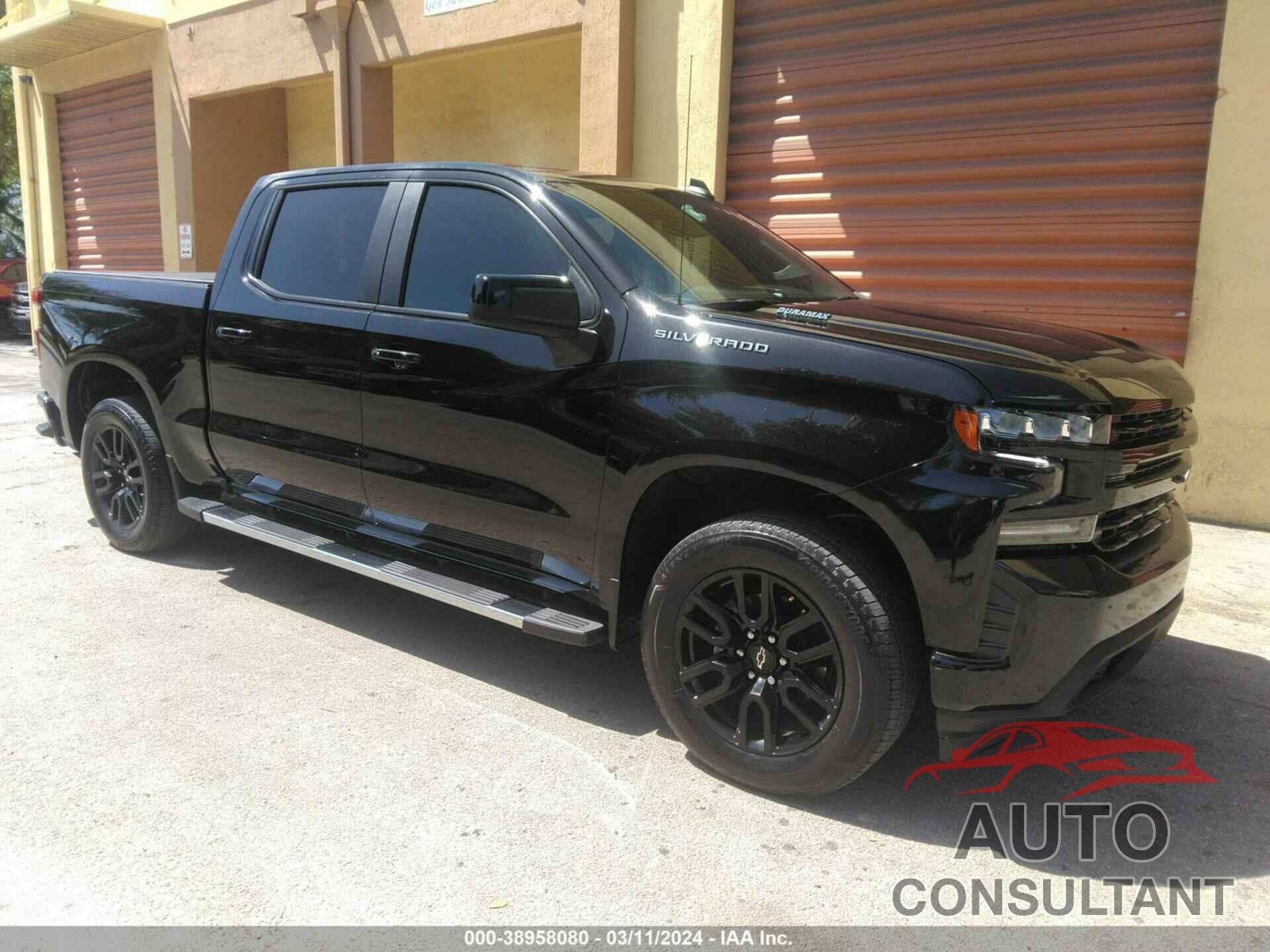 CHEVROLET SILVERADO 1500 2021 - 1GCPWCET3MZ413470