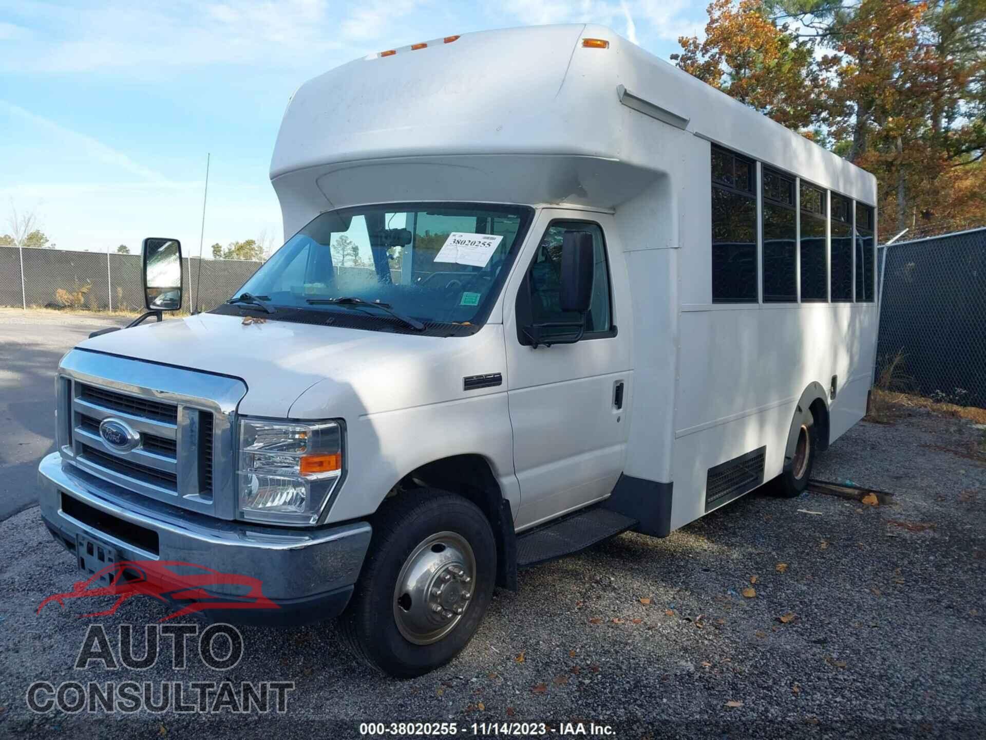 FORD ECONOLINE 2017 - 1FDEE3FS0HDC29327