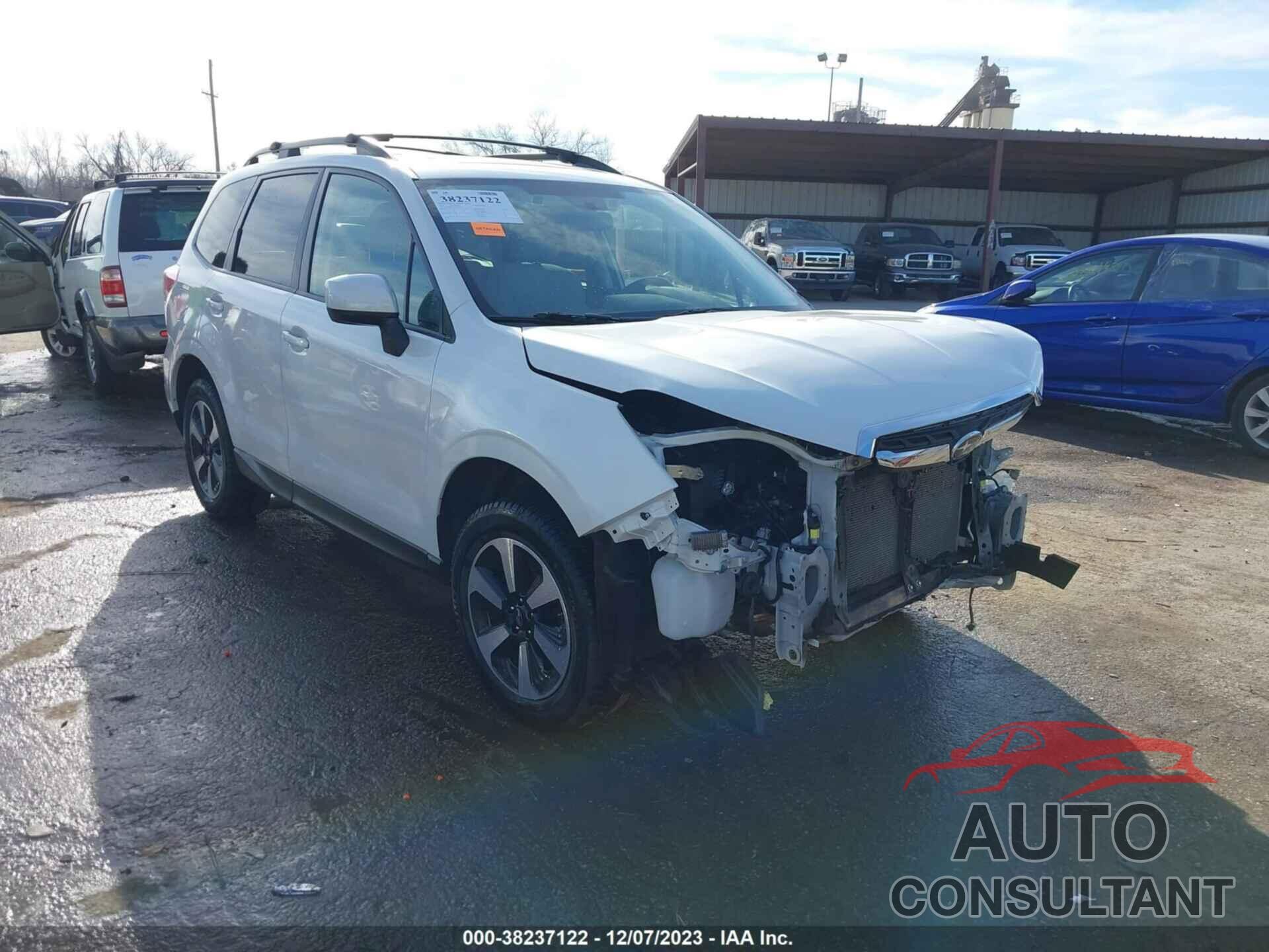 SUBARU FORESTER 2018 - JF2SJAGC6JH591015