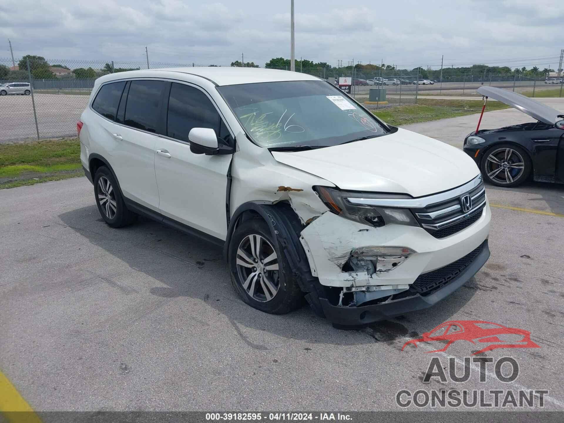 HONDA PILOT 2018 - 5FNYF5H31JB012156