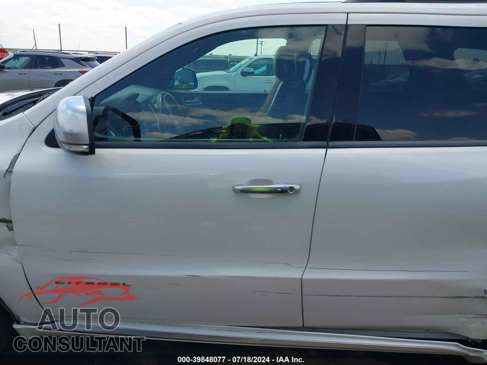 DODGE DURANGO 2018 - 1C4SDJET3JC398004