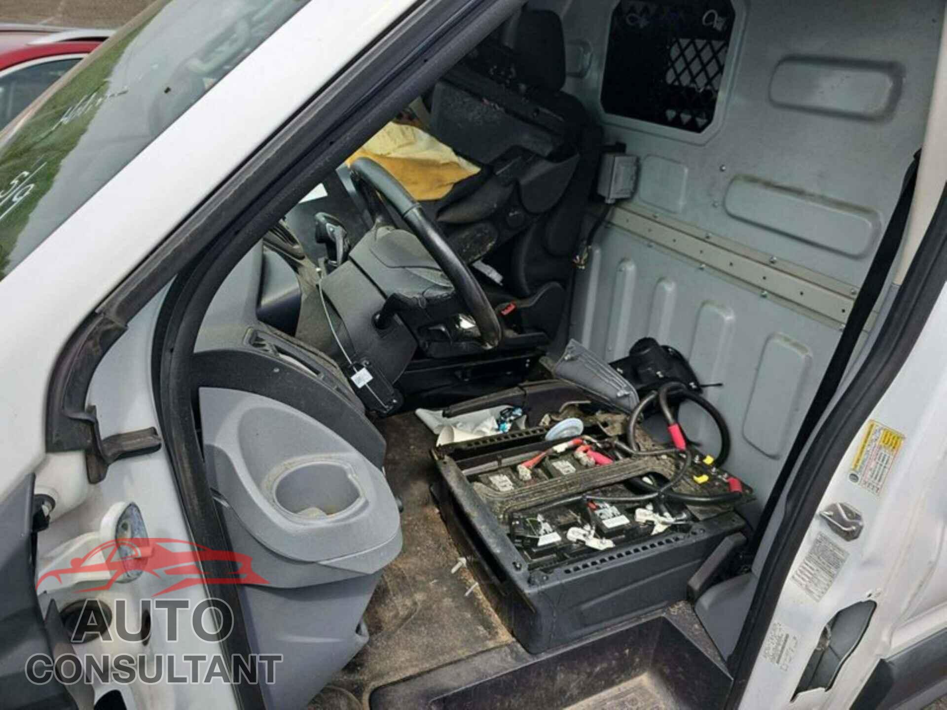 FORD TRANSIT 2017 - 1FTYR1YM7HKB17385