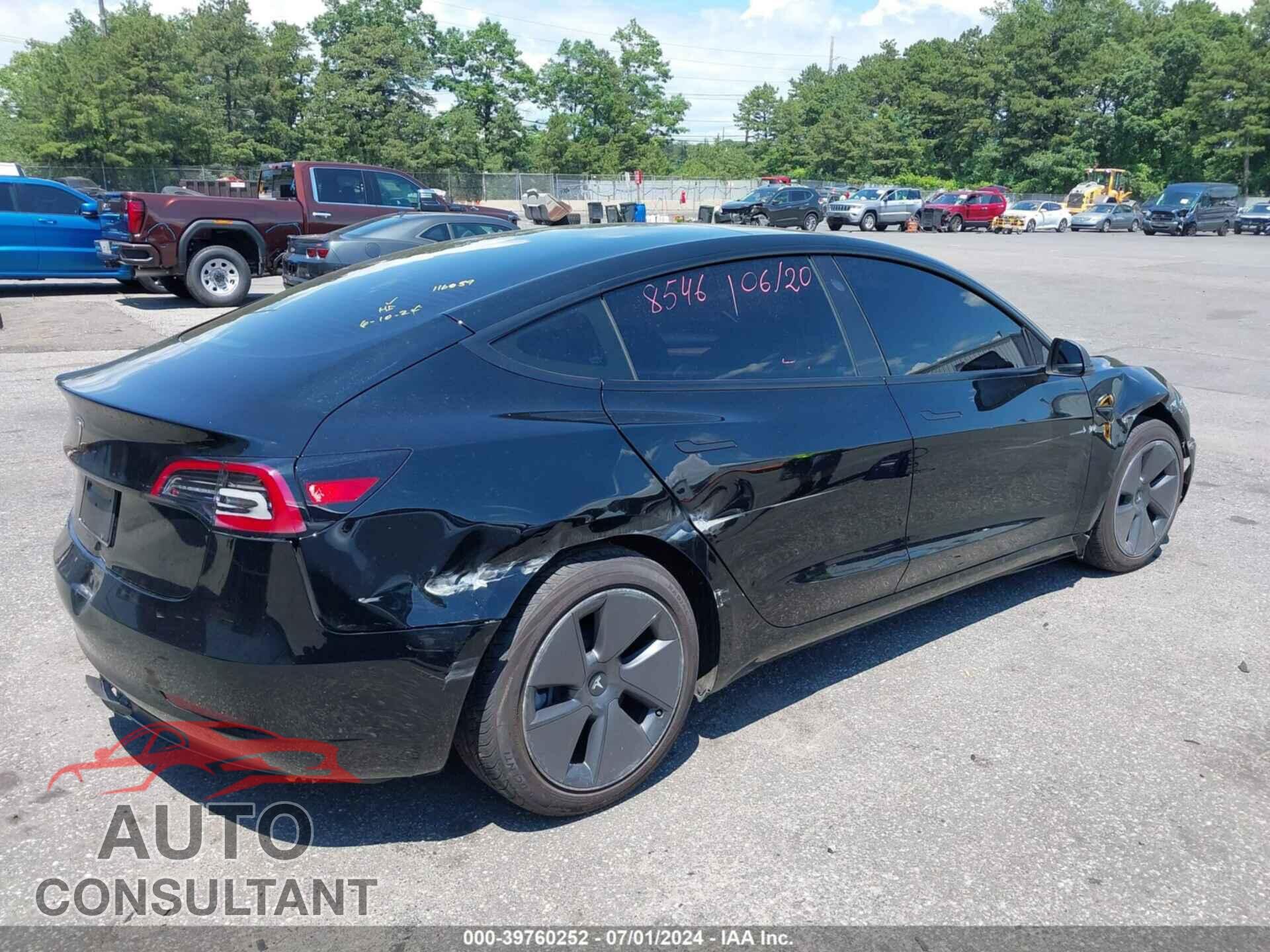 TESLA MODEL 3 2023 - 5YJ3E1EA5PF488489