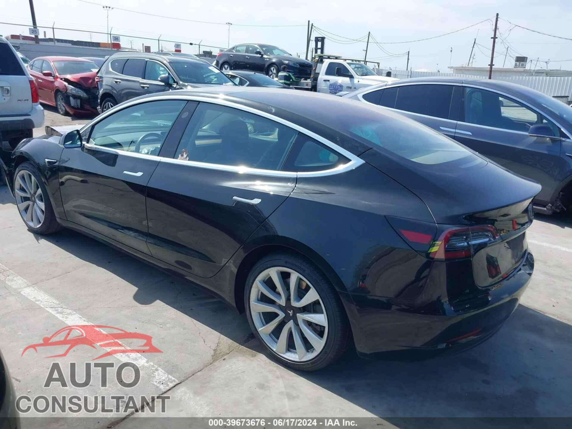 TESLA MODEL 3 2018 - 5YJ3E1EA9JF060352