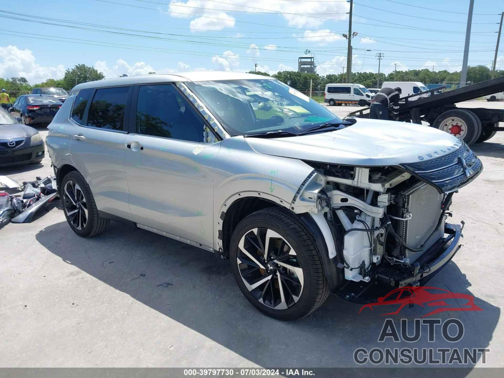 MITSUBISHI OUTLANDER 2024 - JA4J3VA84RZ018629
