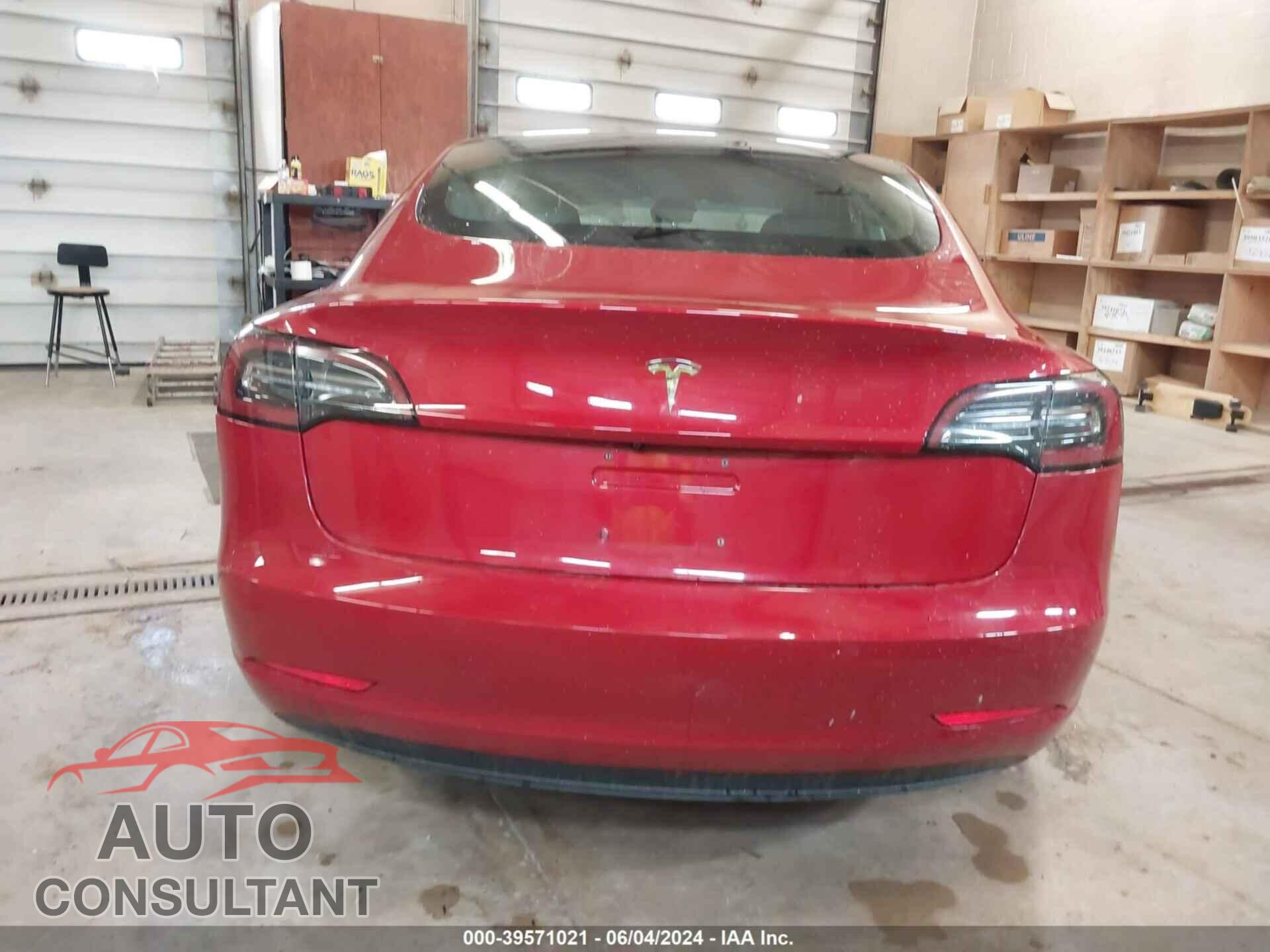 TESLA MODEL 3 2018 - 5YJ3E1EB5JF104856