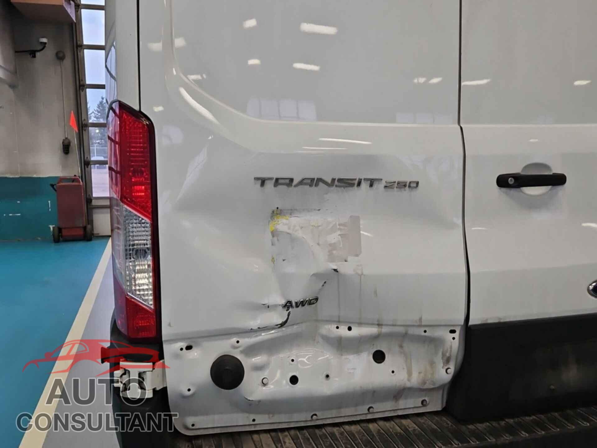 FORD TRANSIT 2020 - 1FTBR2C83LKB43044
