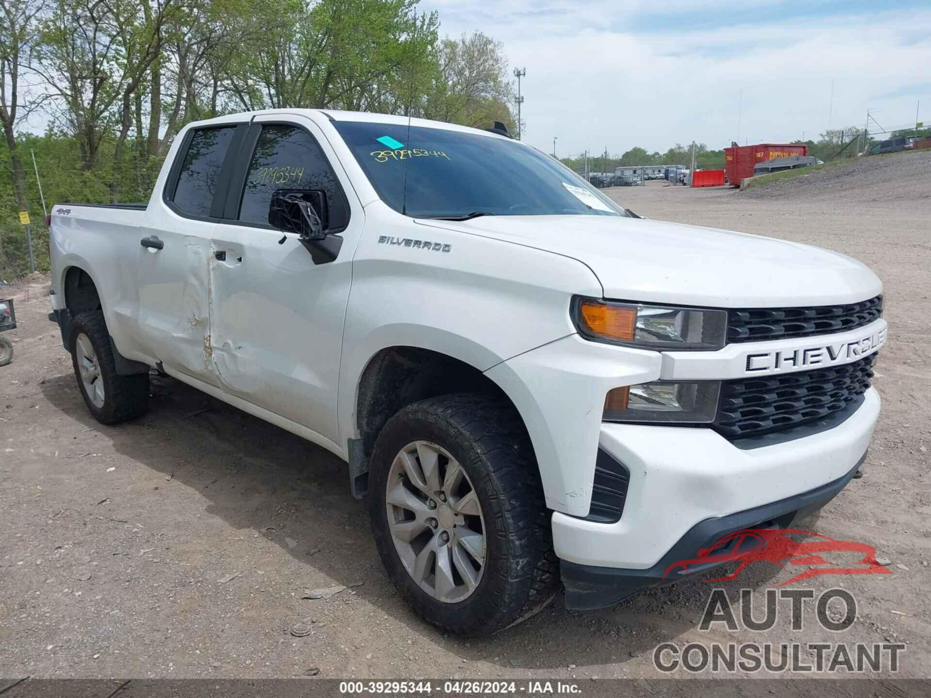 CHEVROLET SILVERADO 1500 2019 - 1GCRYBEFXKZ212427