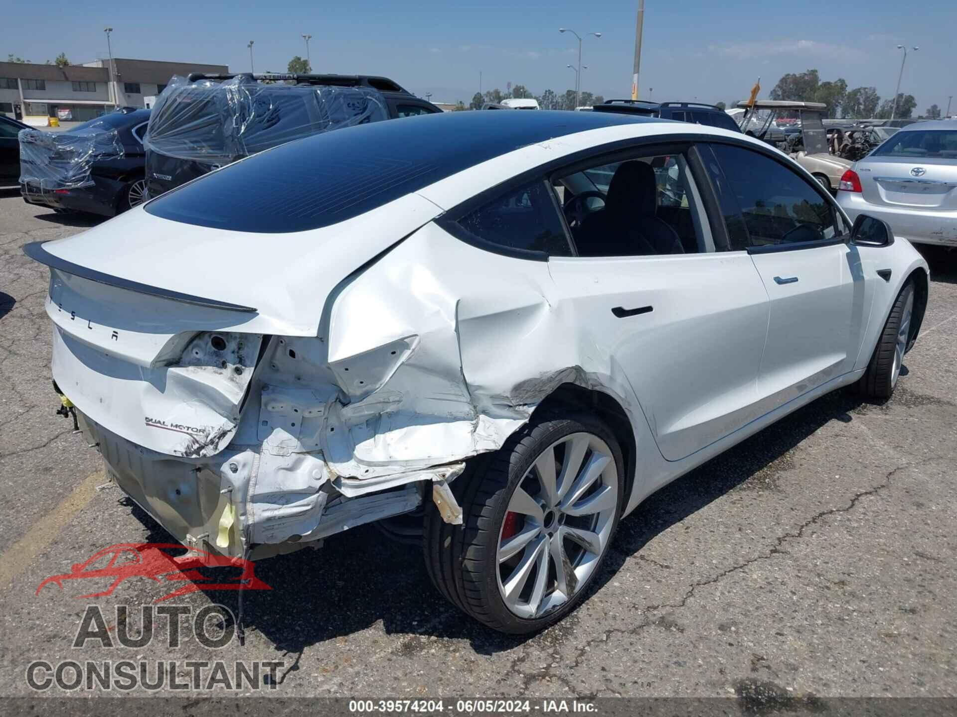 TESLA MODEL 3 2018 - 5YJ3E1EB1JF084301