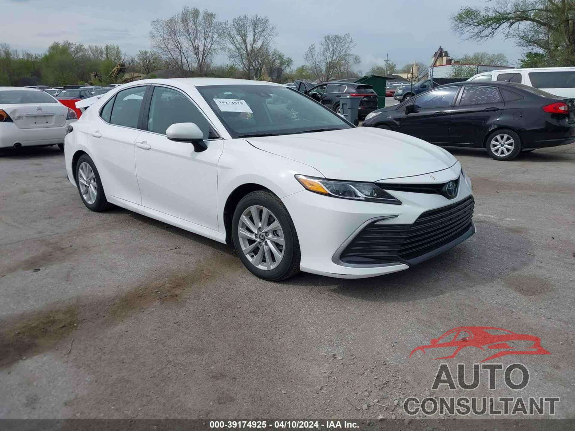 TOYOTA CAMRY 2024 - 4T1C11AK1RU884001