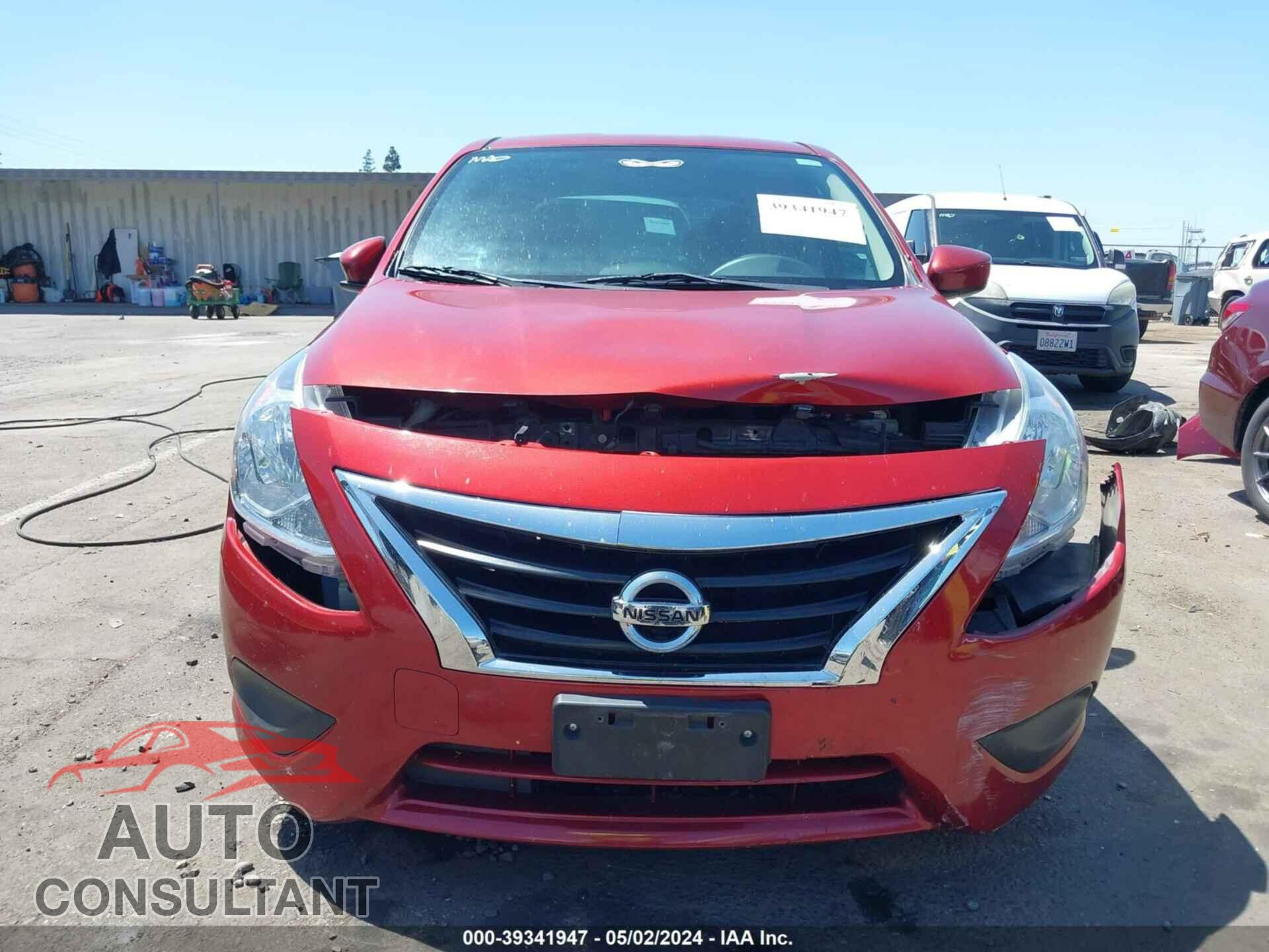 NISSAN VERSA 2017 - 3N1CN7AP3HL885105