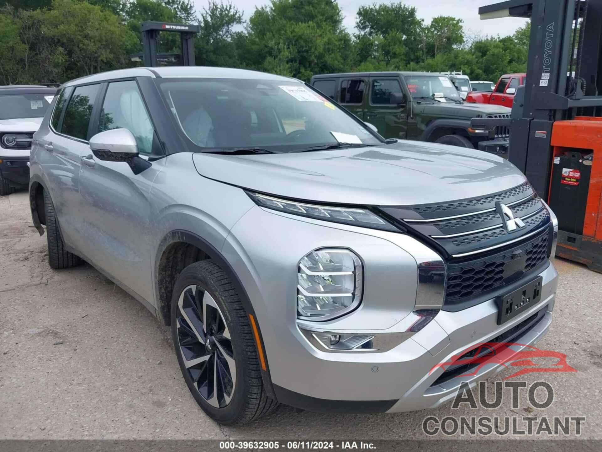 MITSUBISHI OUTLANDER 2024 - JA4J3VA8XRZ047956